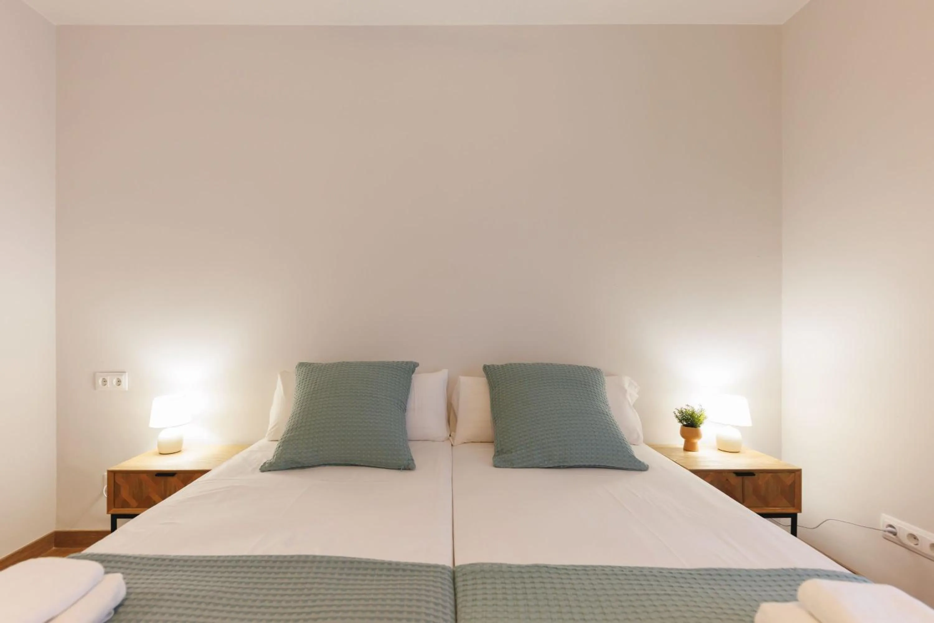 Bed in Bravissimo Figuerola, Spacious 3-bedroom apartment