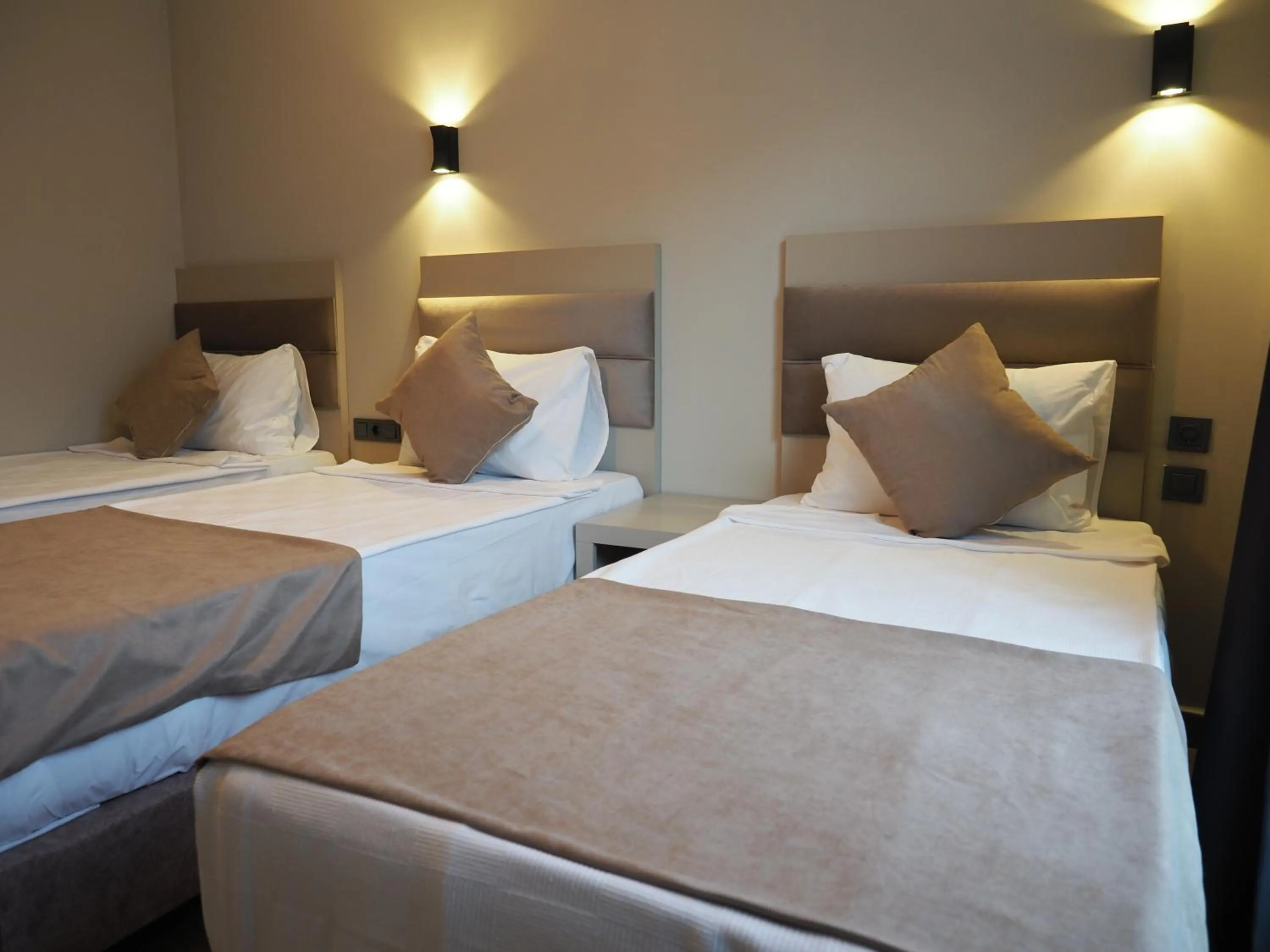 Massage, Bed in Zenia Hotel