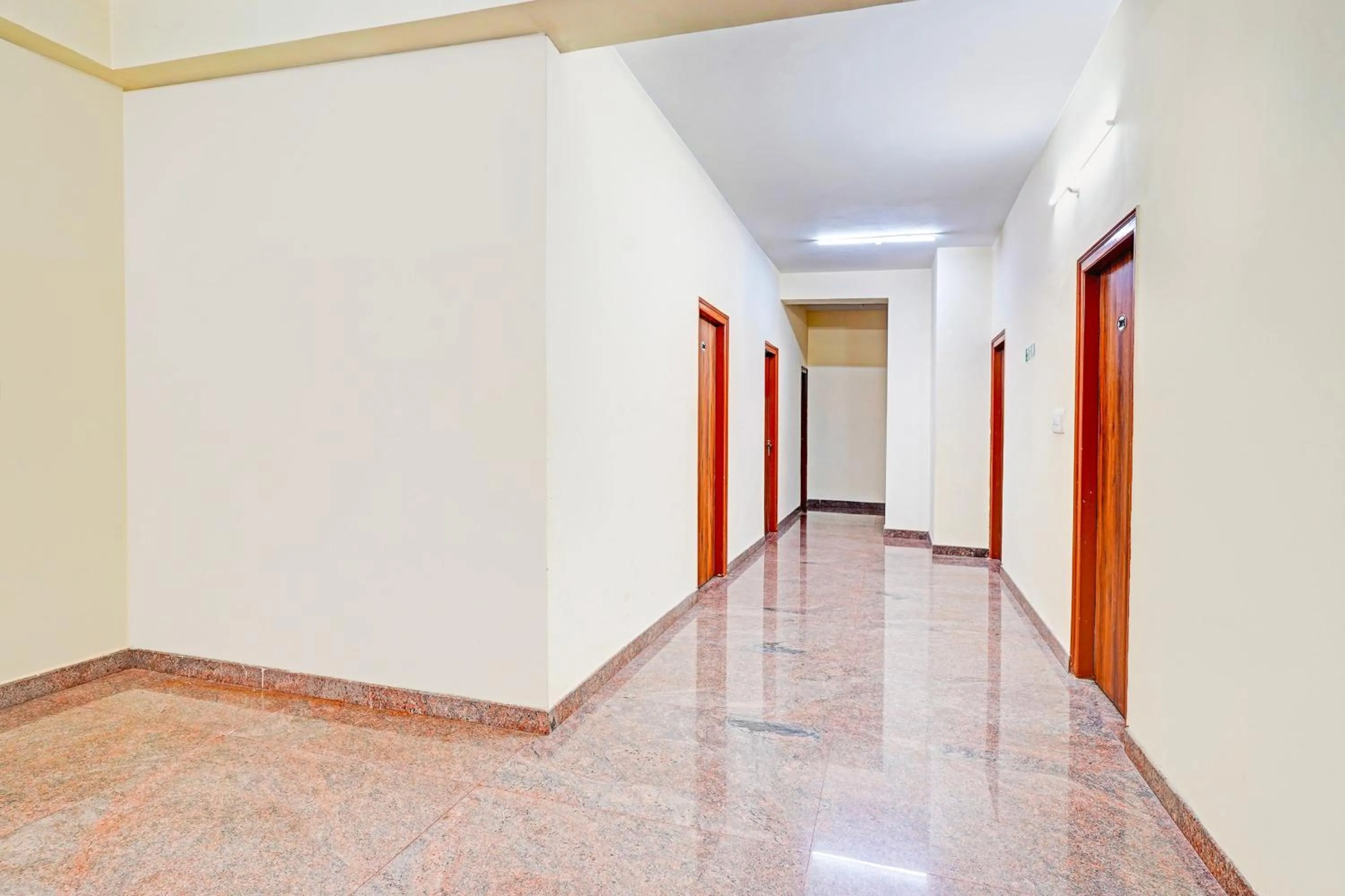 Lobby or reception in Super Hotel O Srigandhakavalu formerly Chamundeshwari Lodging