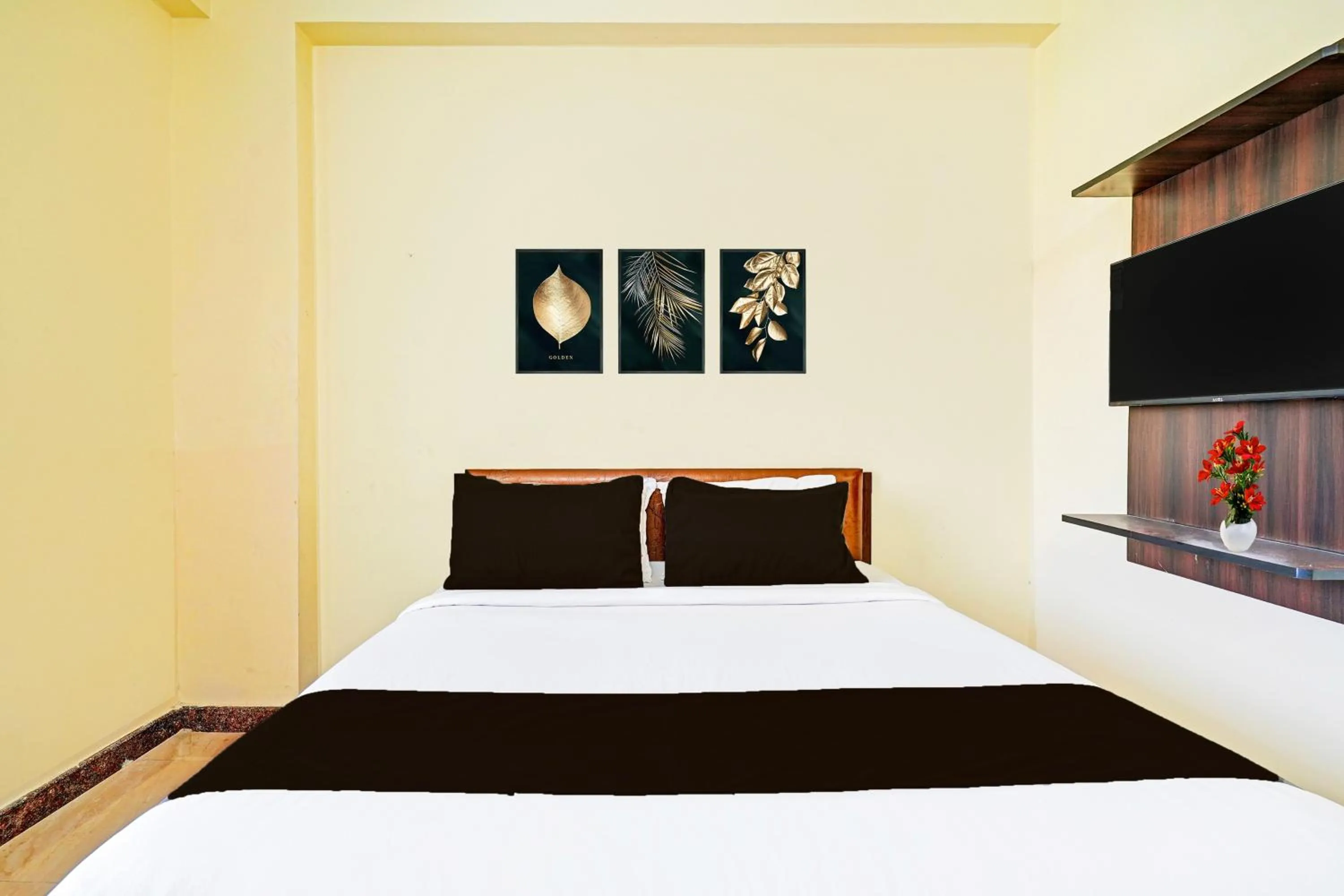 Bedroom, Bed in Super Hotel O Srigandhakavalu formerly Chamundeshwari Lodging