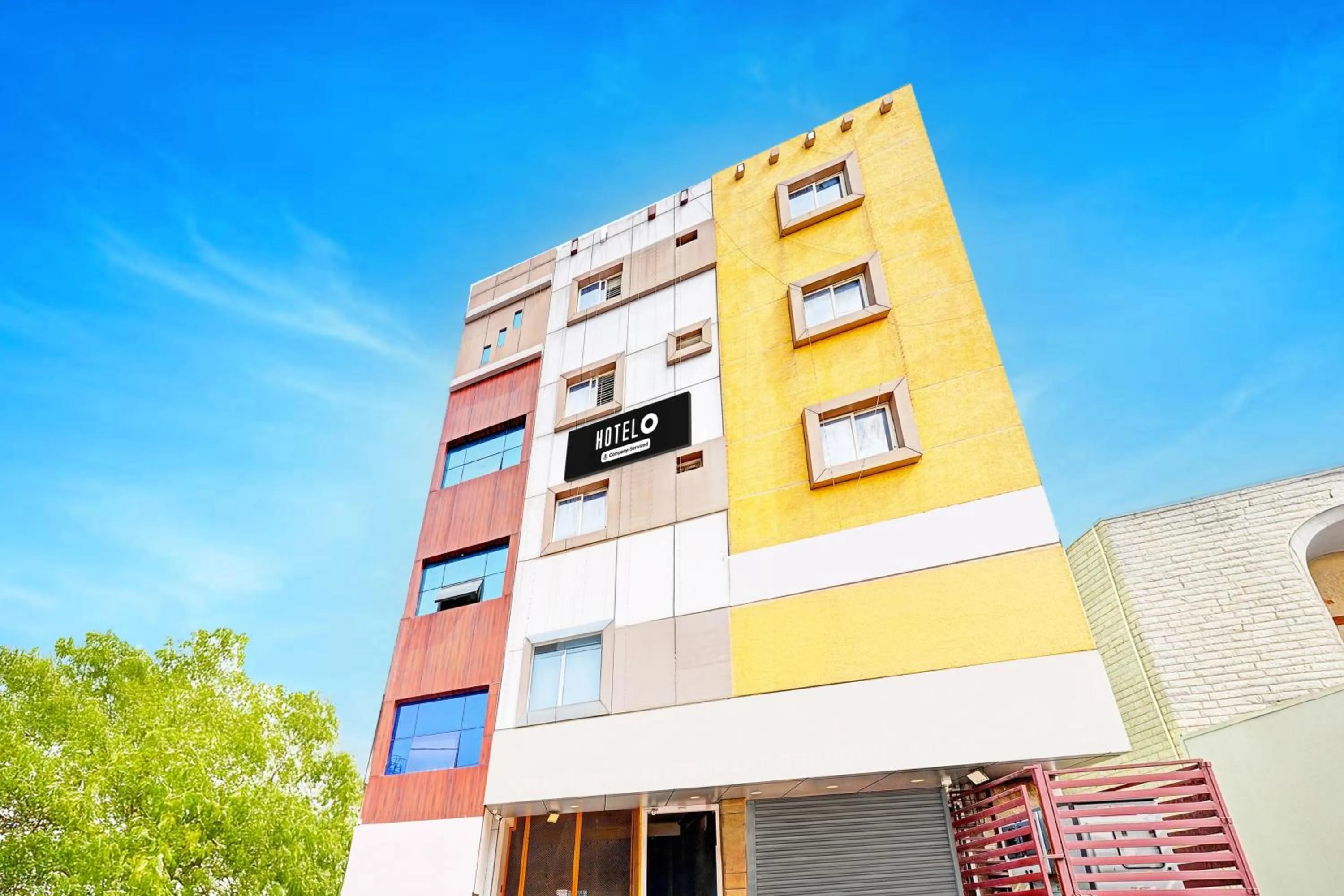 Facade/entrance in Super Hotel O Srigandhakavalu formerly Chamundeshwari Lodging