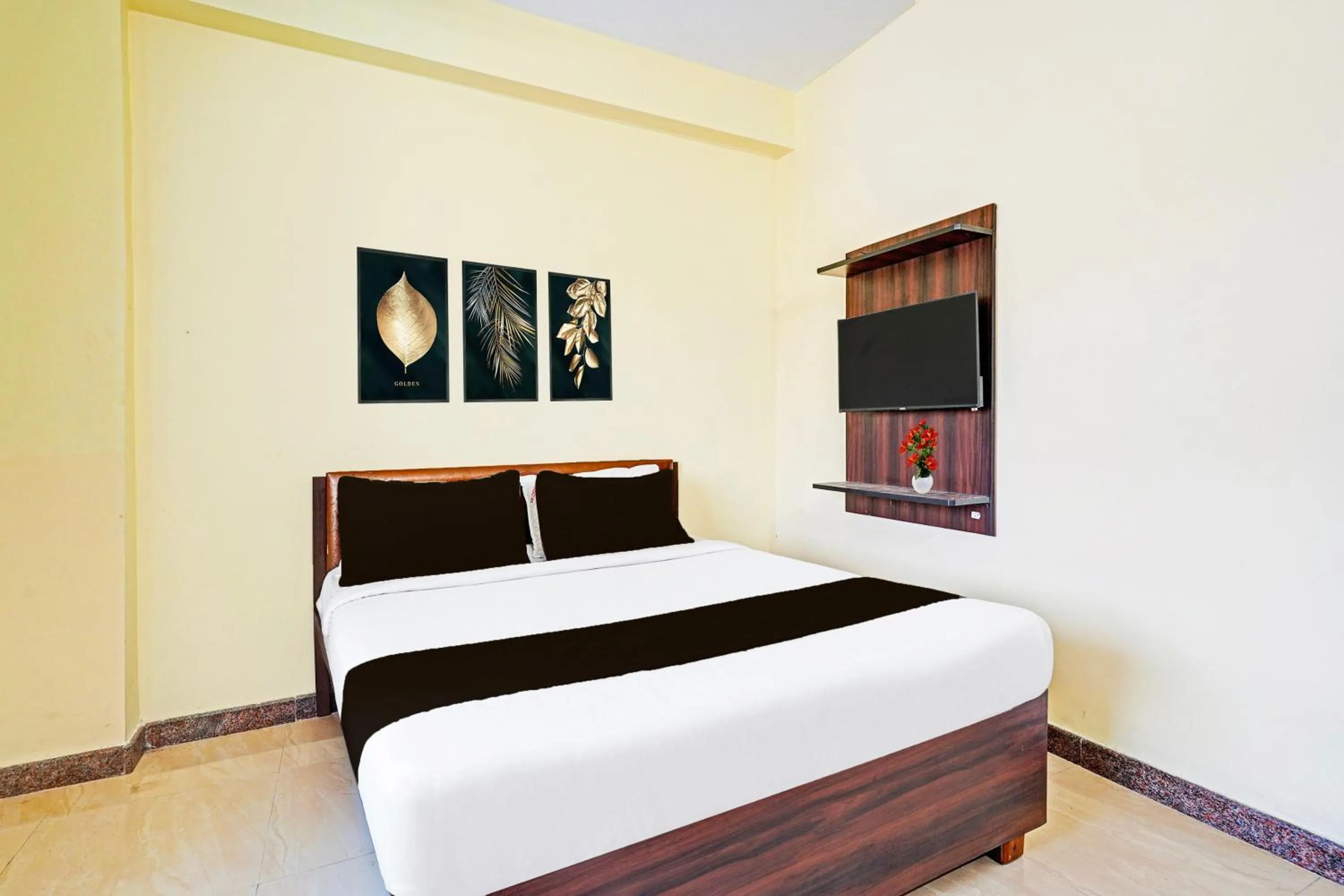 Bedroom, Bed in Super Hotel O Srigandhakavalu formerly Chamundeshwari Lodging