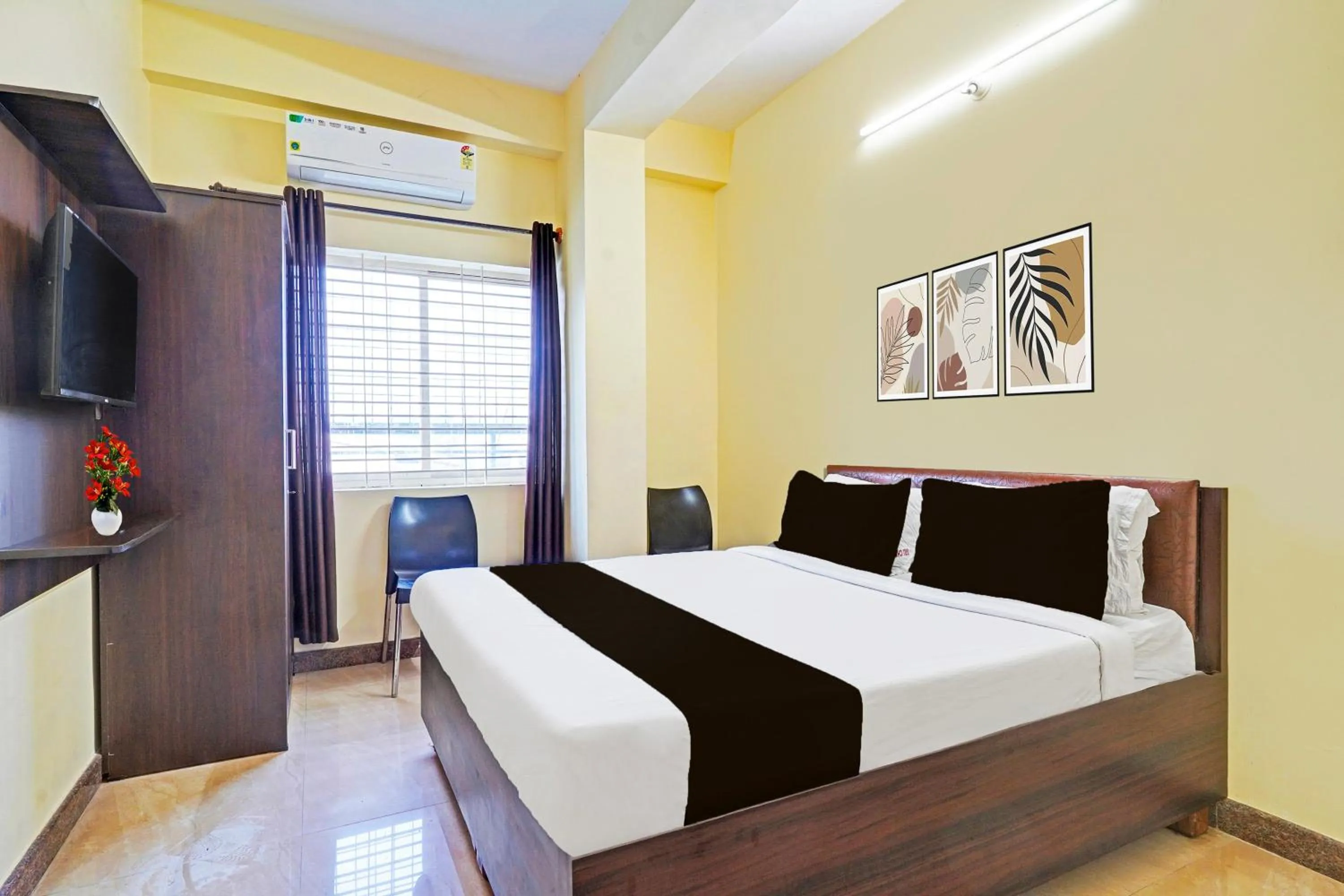 Bedroom, Bed in Super Hotel O Srigandhakavalu formerly Chamundeshwari Lodging