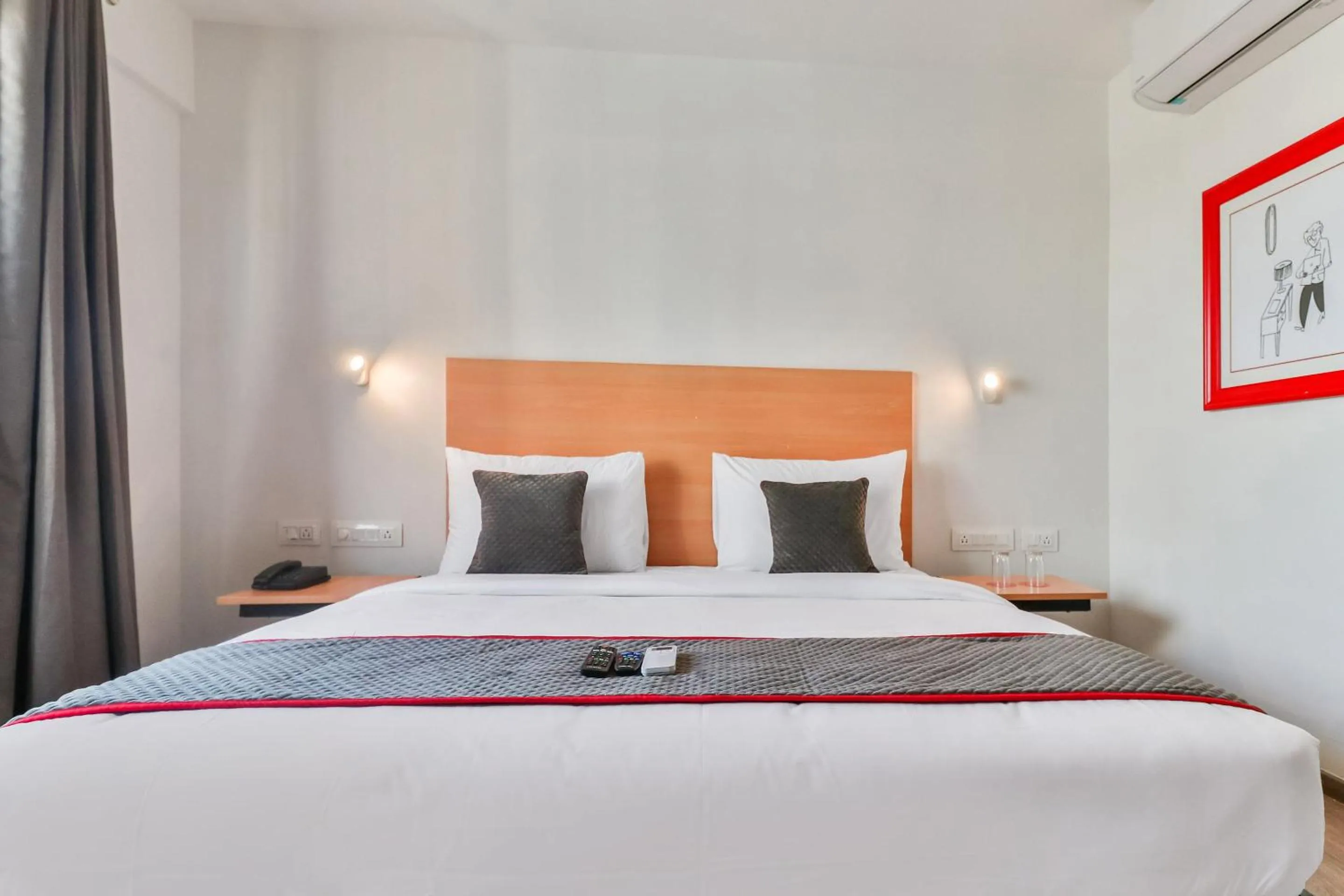 Lobby or reception, Bed in Super Townhouse Reva College University