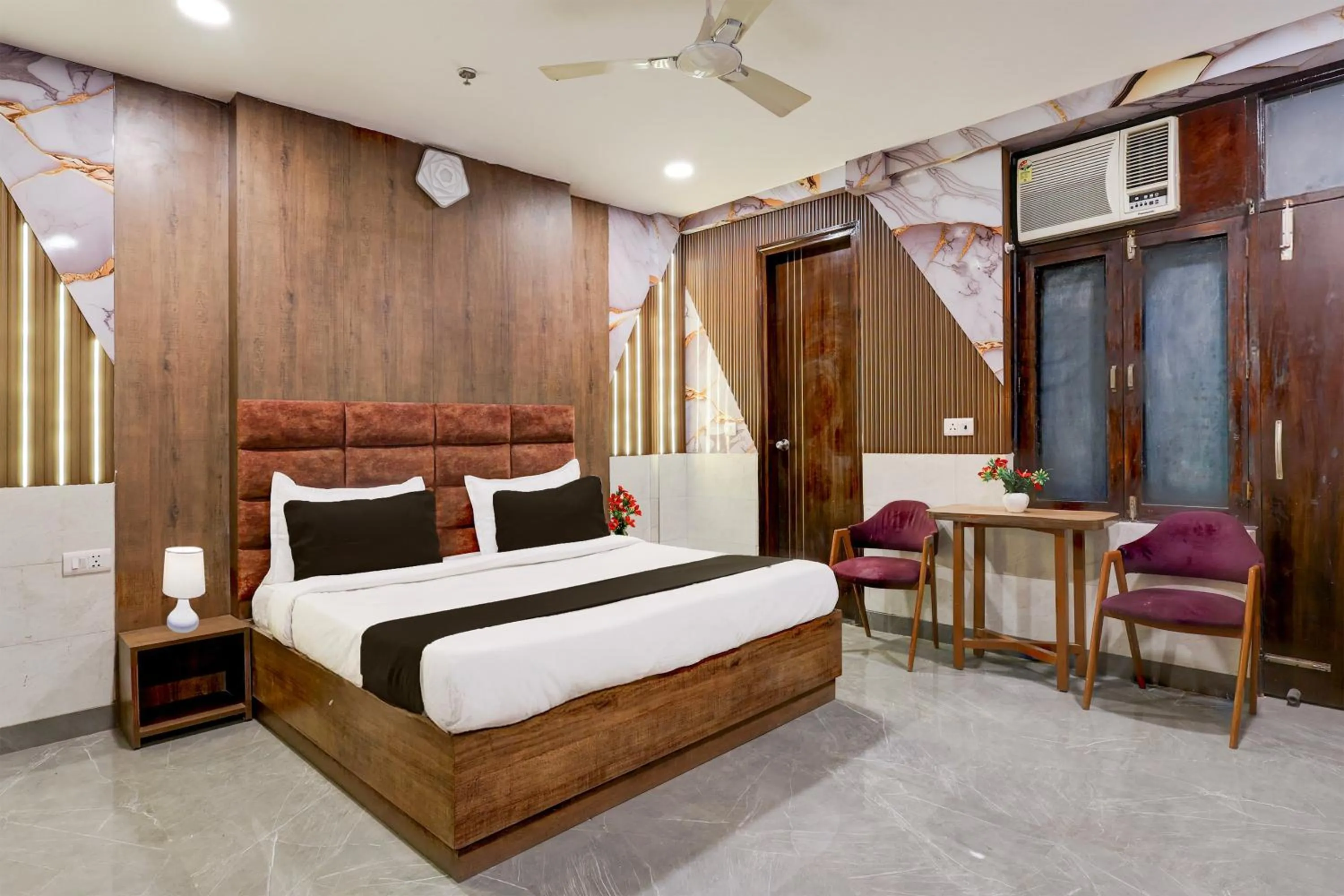 Bedroom, Bed in Super Hotel O Alipur Narela