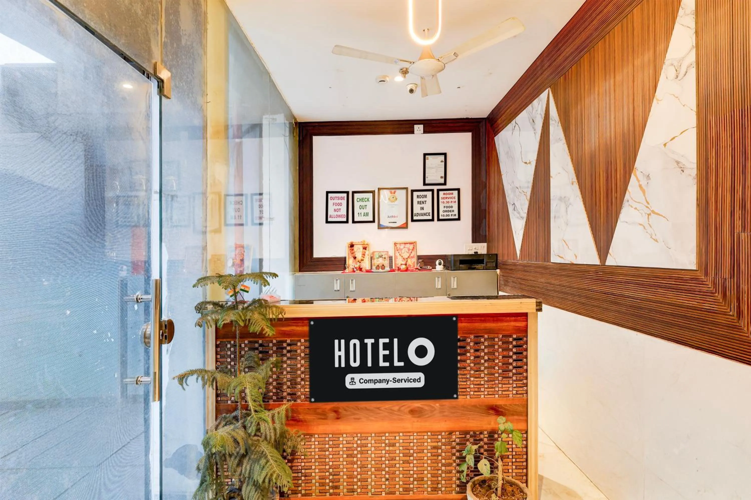 Lobby or reception in Super Hotel O Alipur Narela