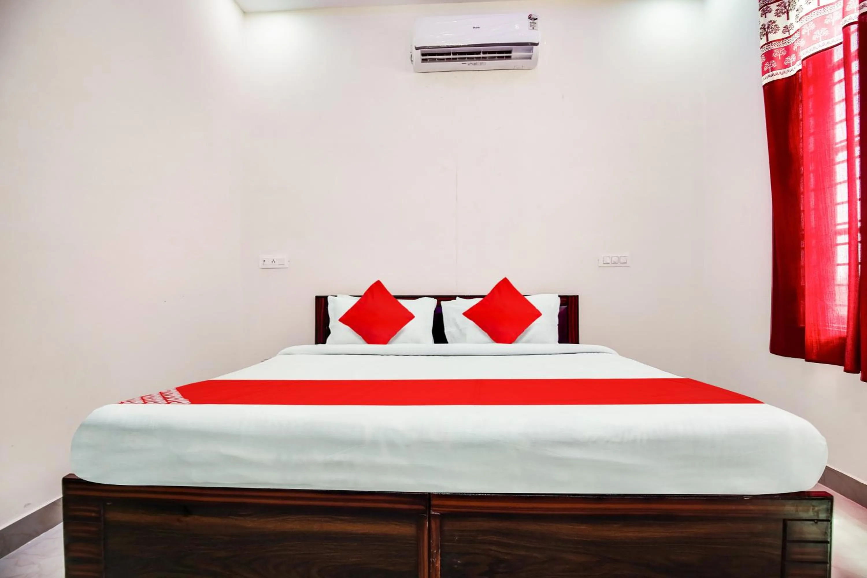 Lobby or reception, Bed in Hotel O GH Residency