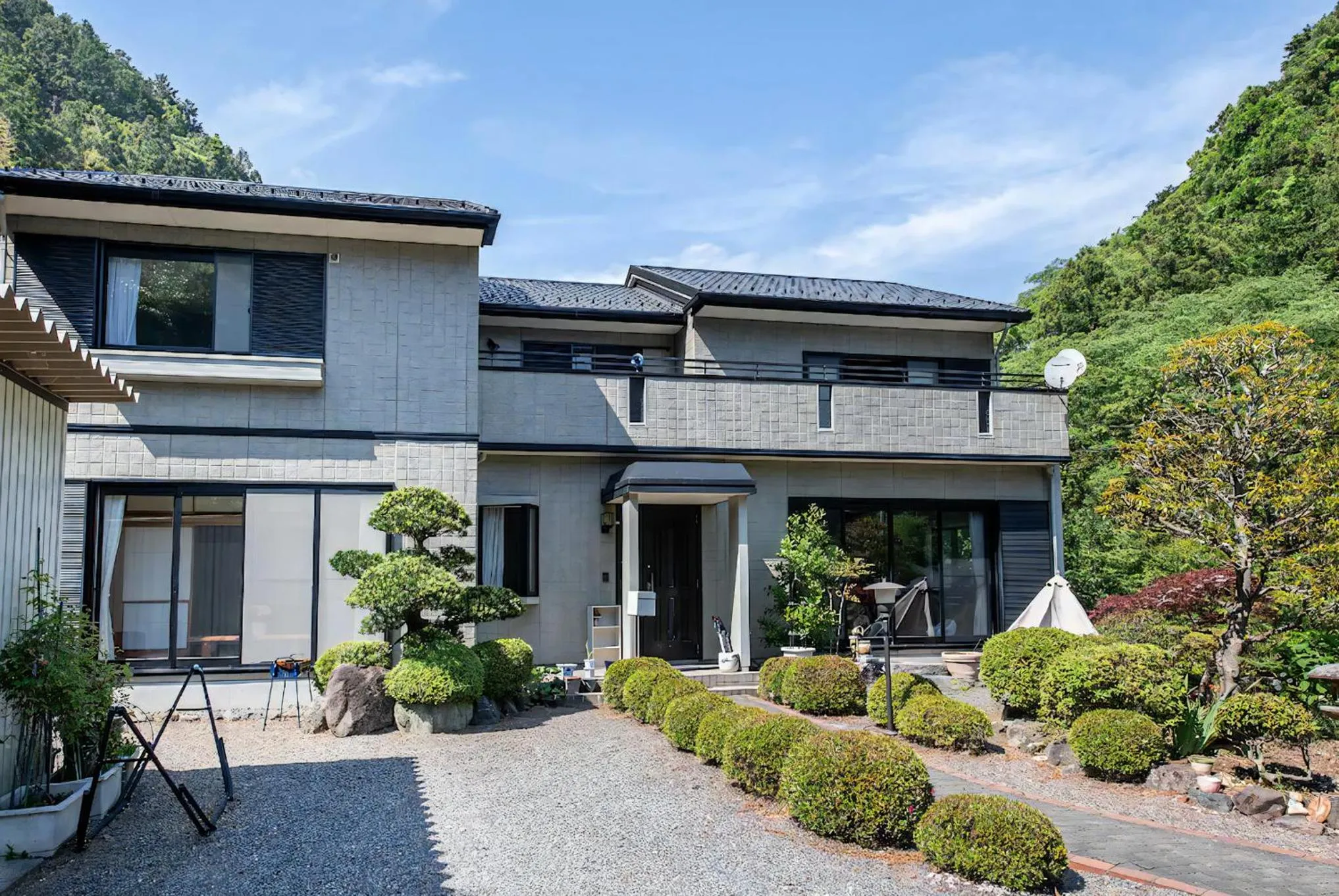 Property building in Hotel Takao Asile