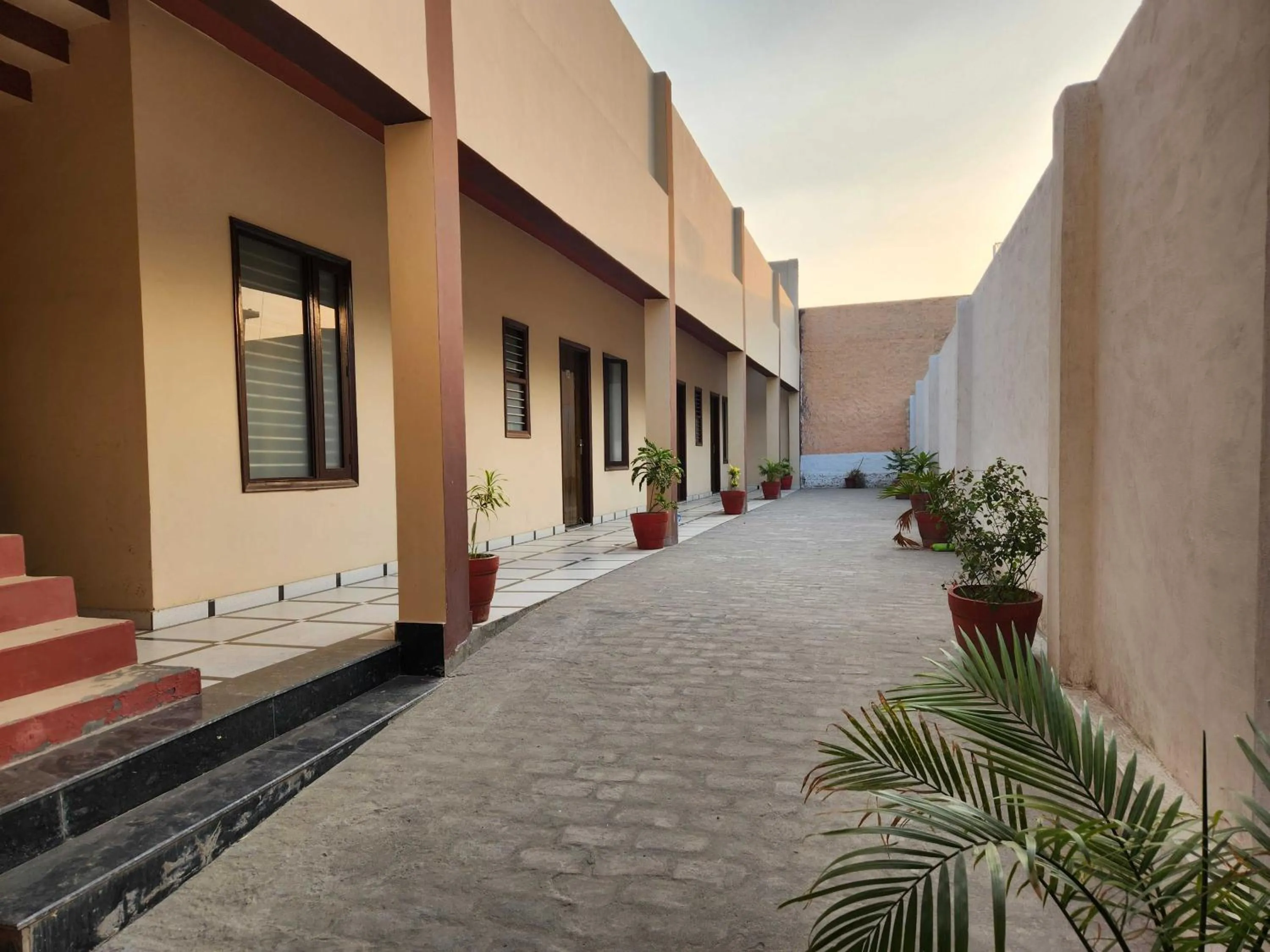 Facade/entrance in Hotel Panipat Town House