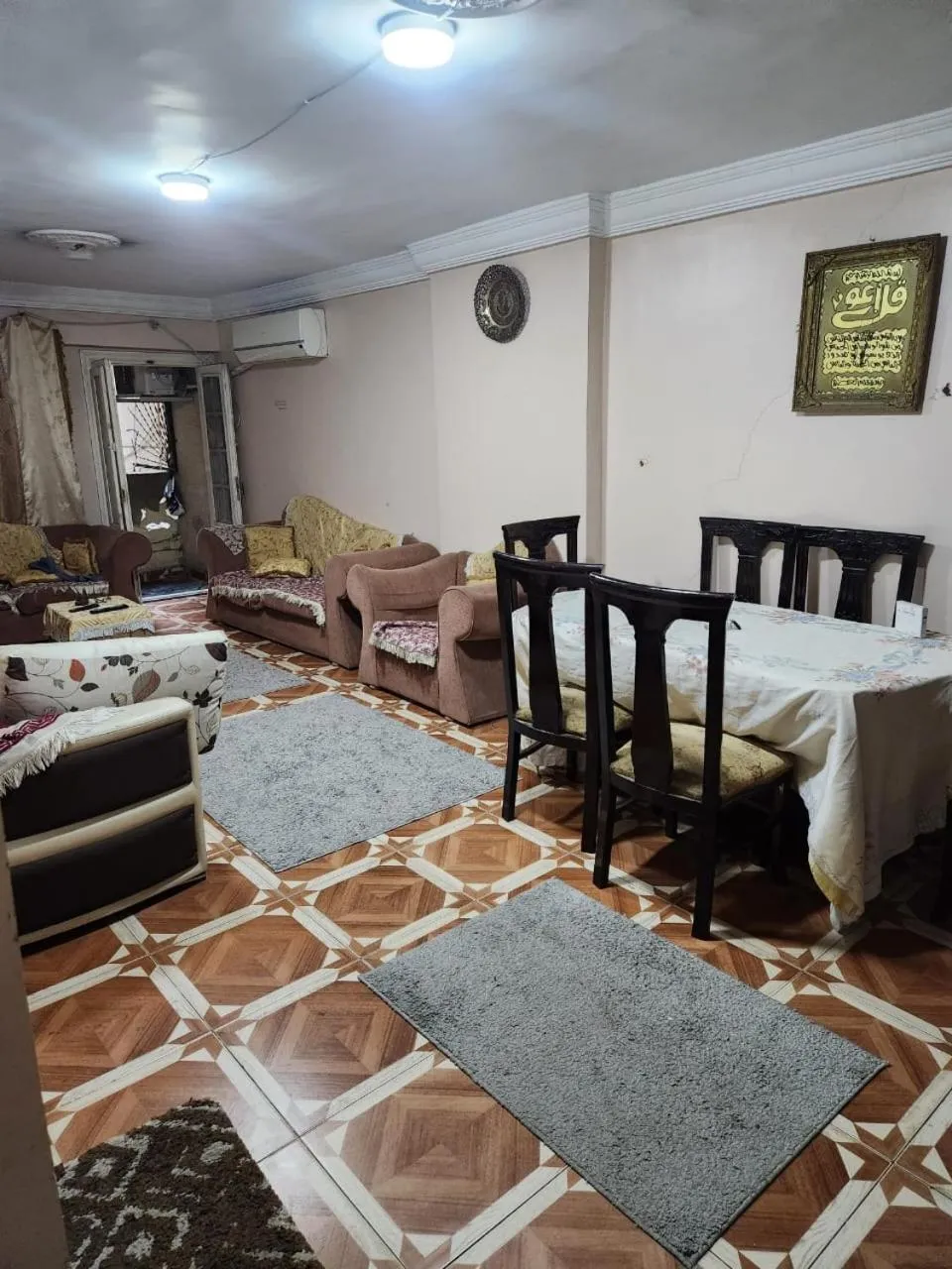 Seating area, Bed in KENZY Apartment