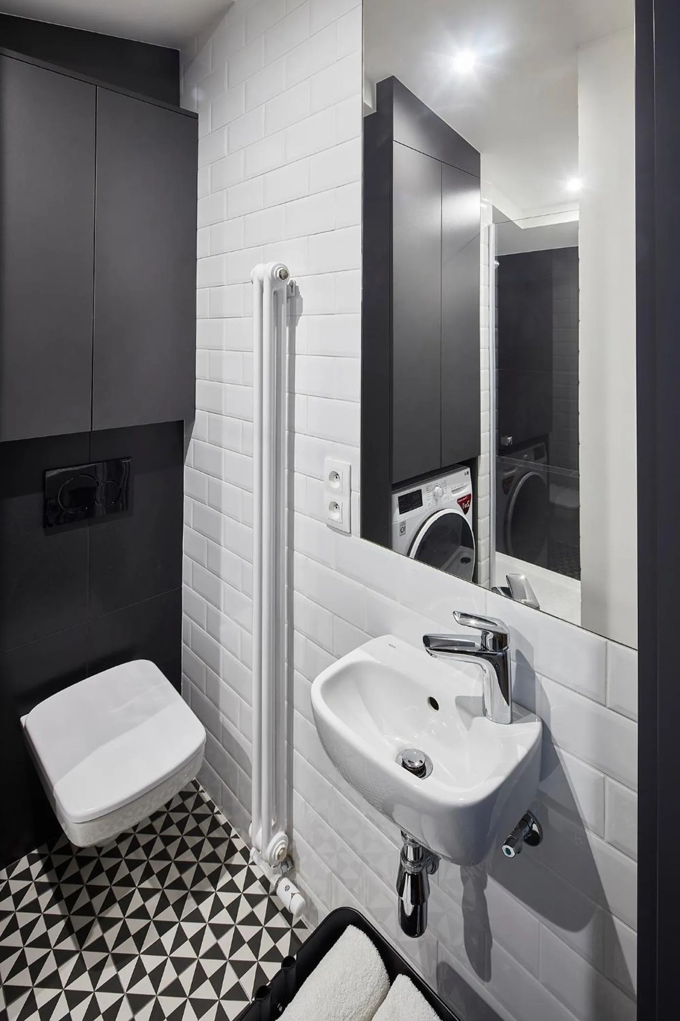 Toilet in Bez Kantów Art Rooms