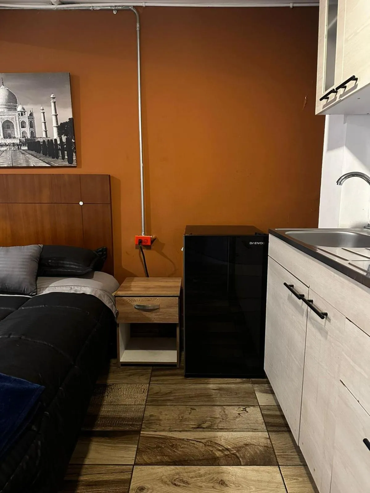 Photo of the whole room in Alojamiento Mosaic House