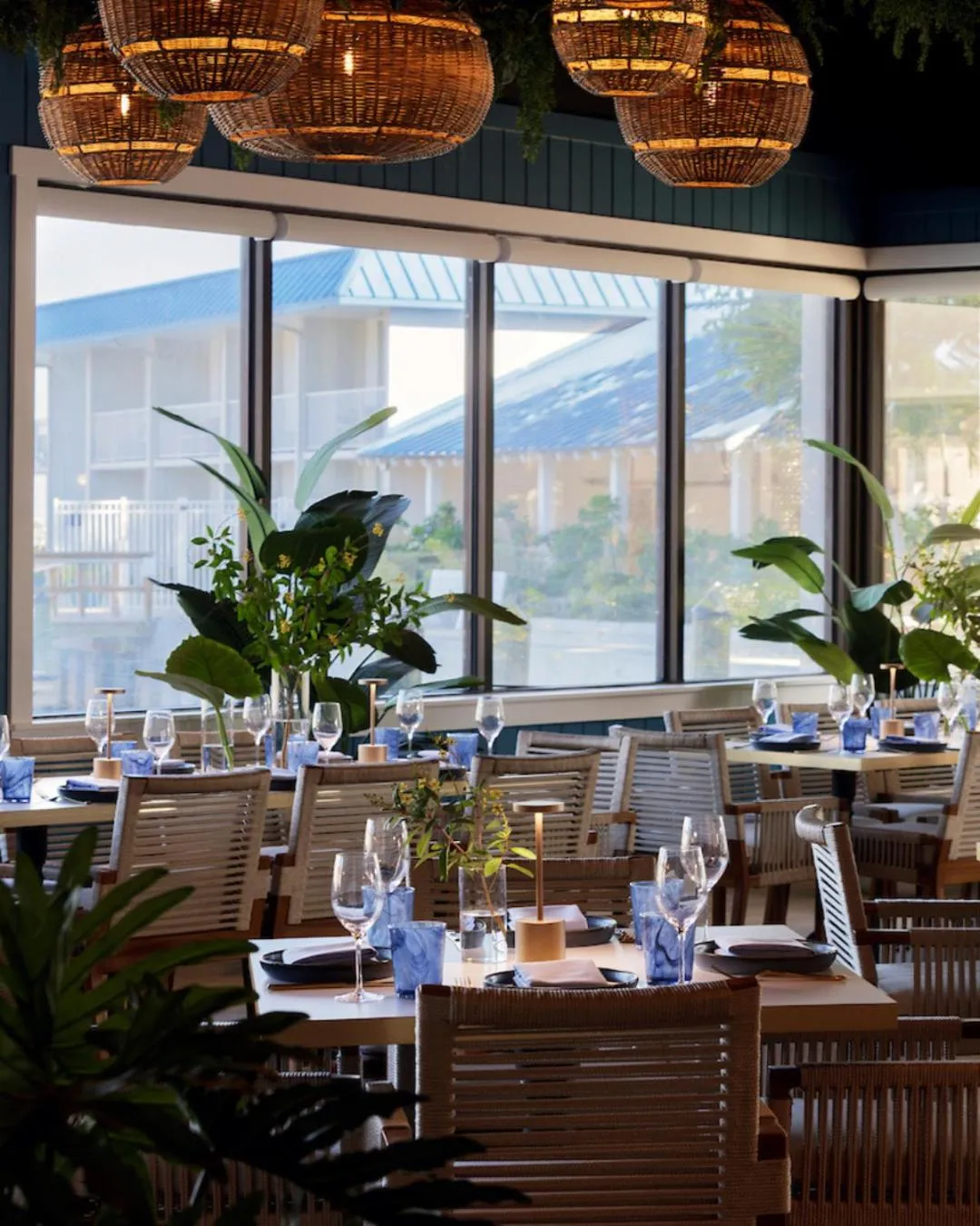 Restaurant/places to eat in SkyBeach Resort