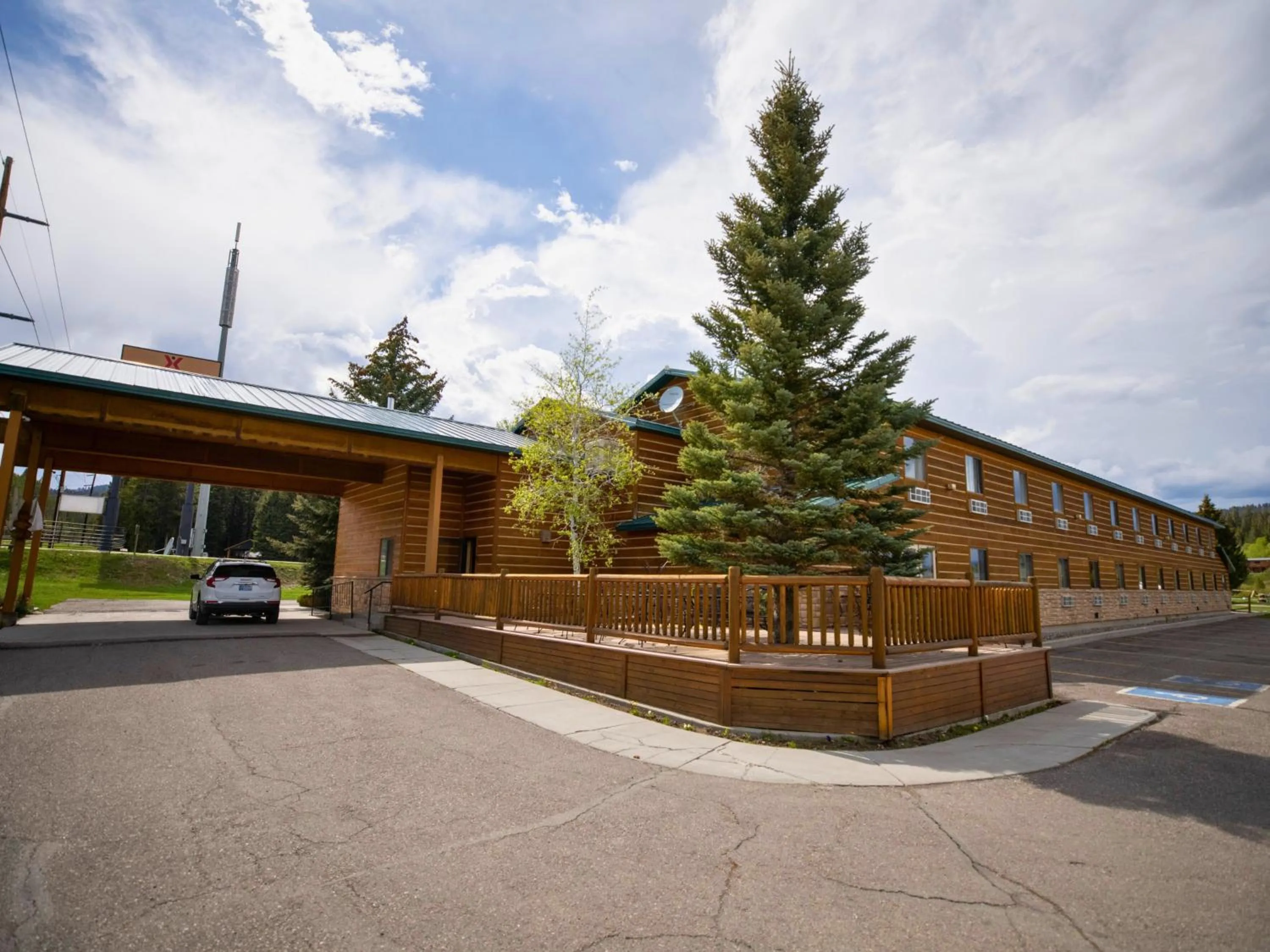 Property building in Mountain Vista Hotel