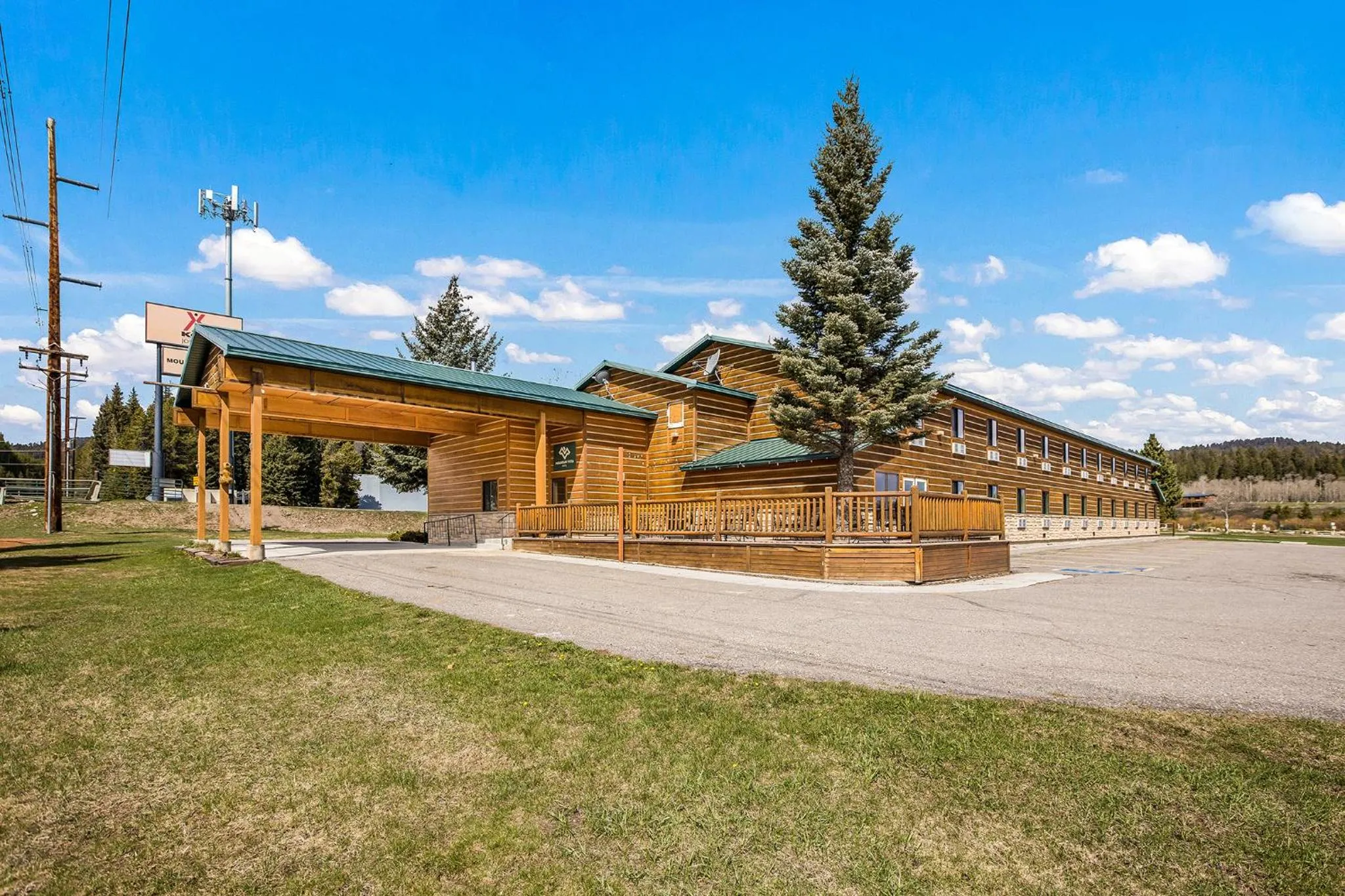 Property building in Mountain Vista Hotel