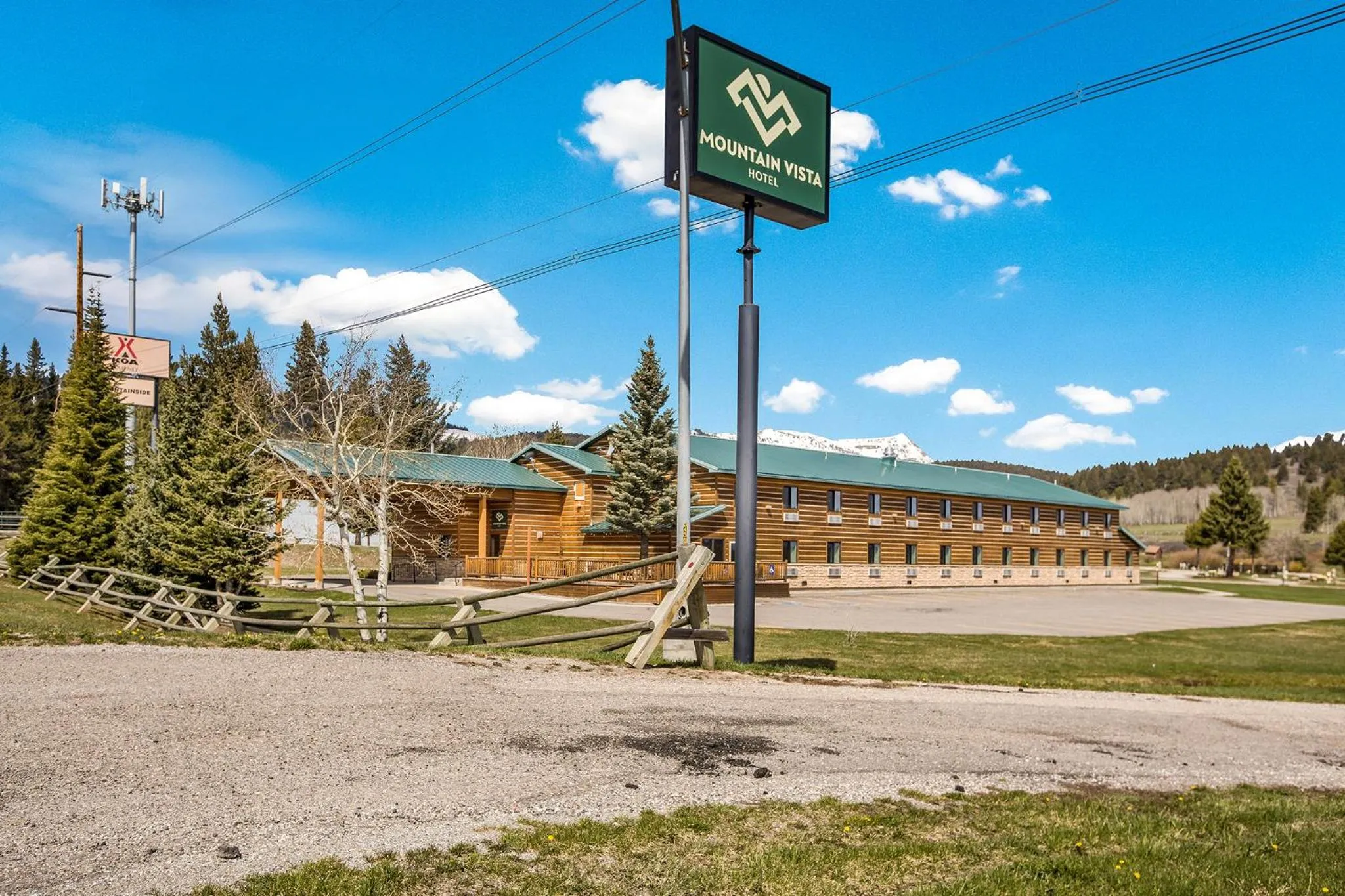 Property building in Mountain Vista Hotel