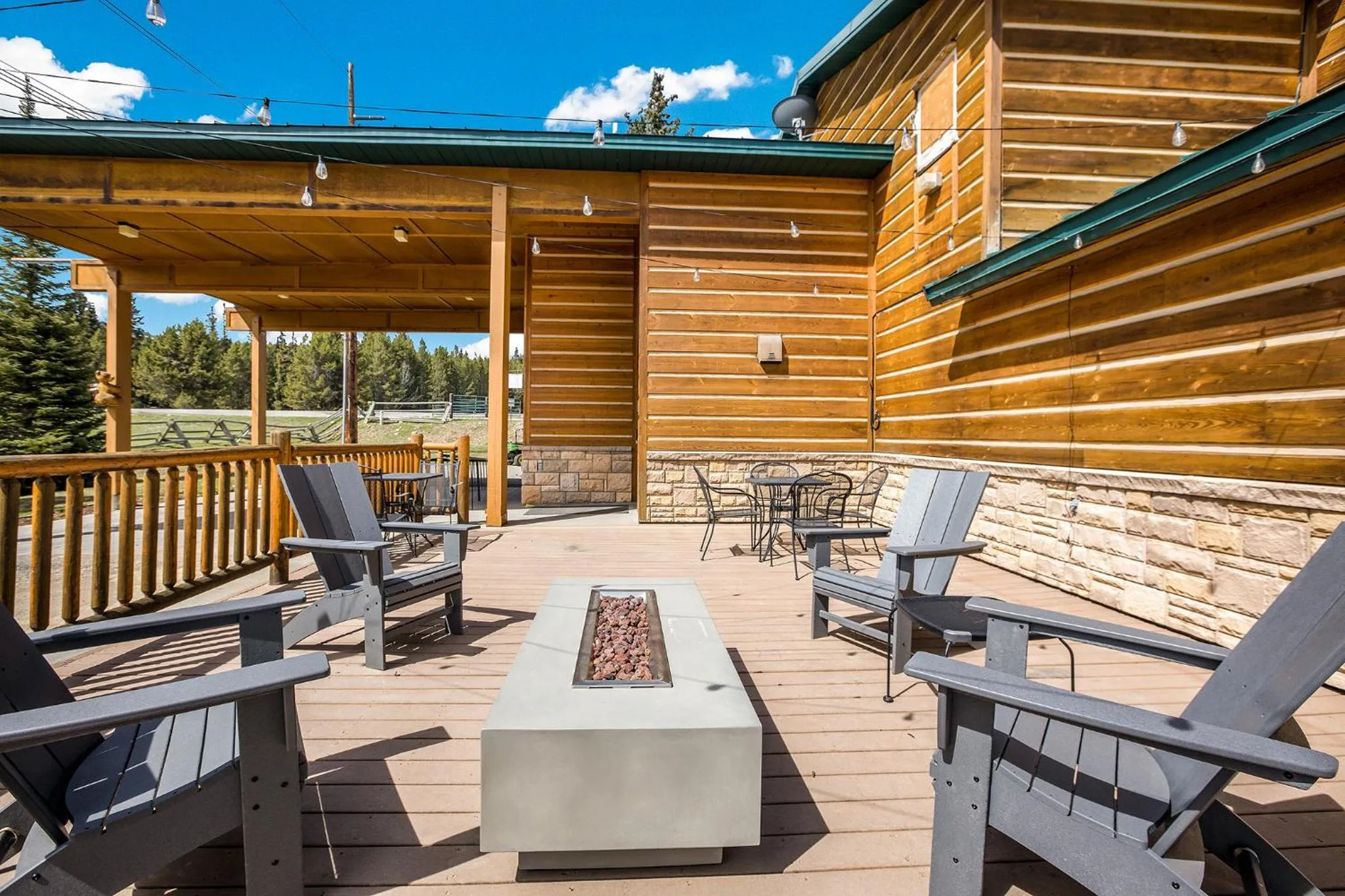 Patio in Mountain Vista Hotel