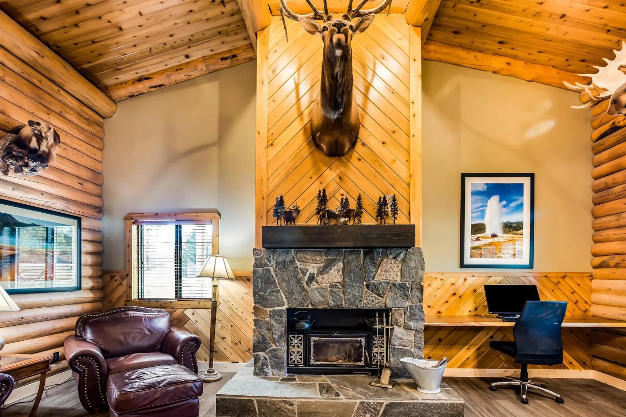 Lobby or reception in Mountain Vista Hotel