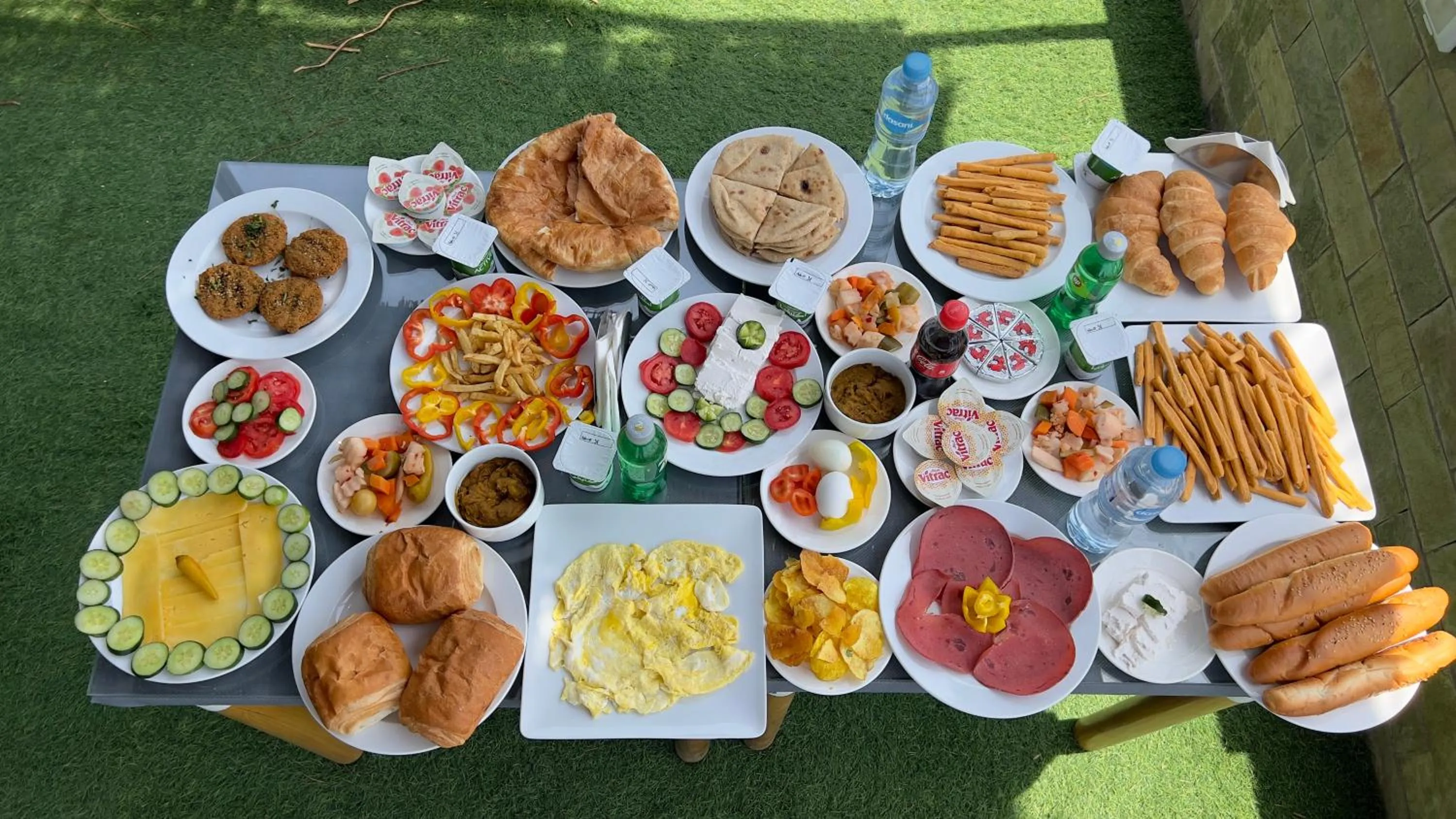 Food in pyramids tower view inn