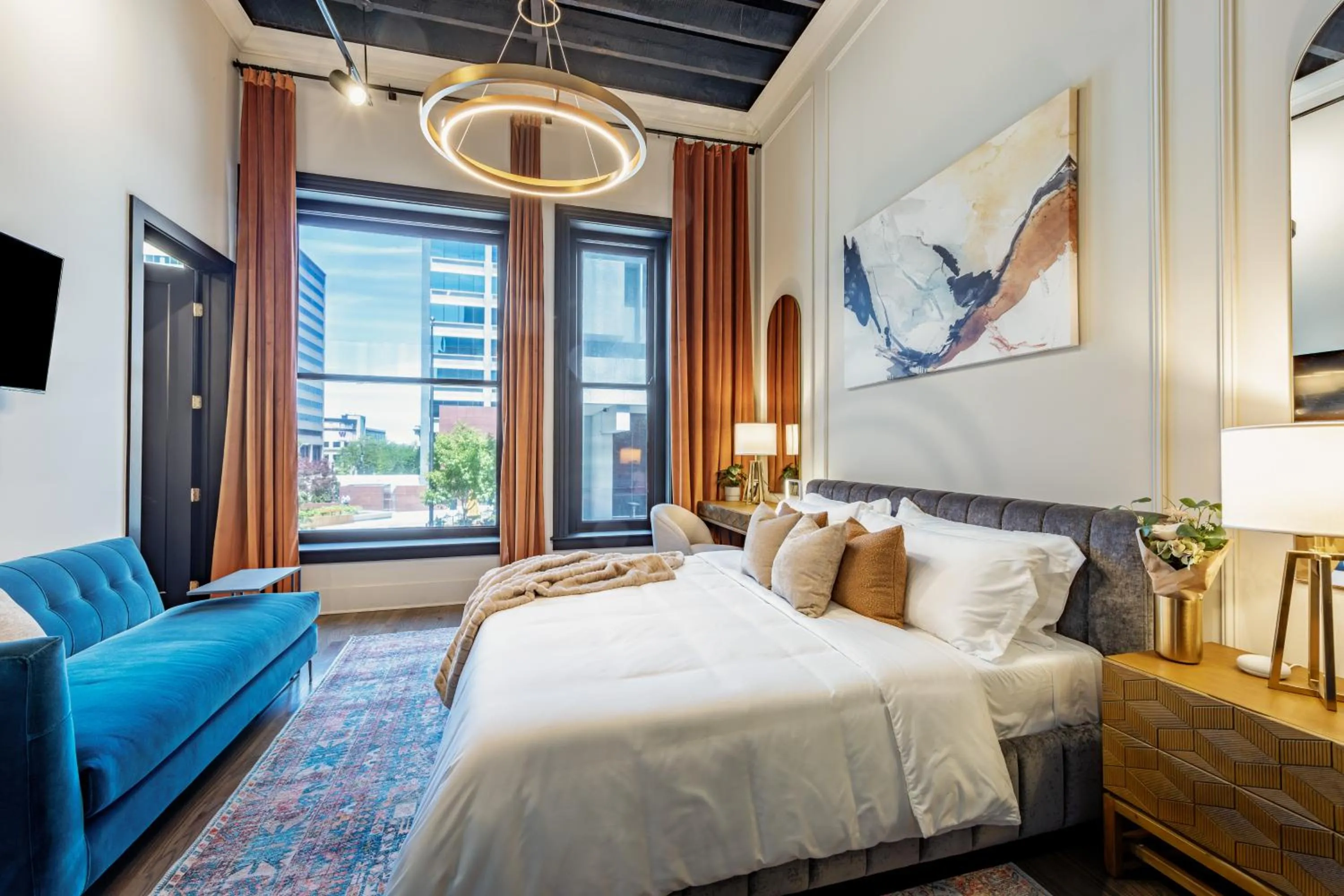 Bed in Union St Lofts - Salon - Day Spa