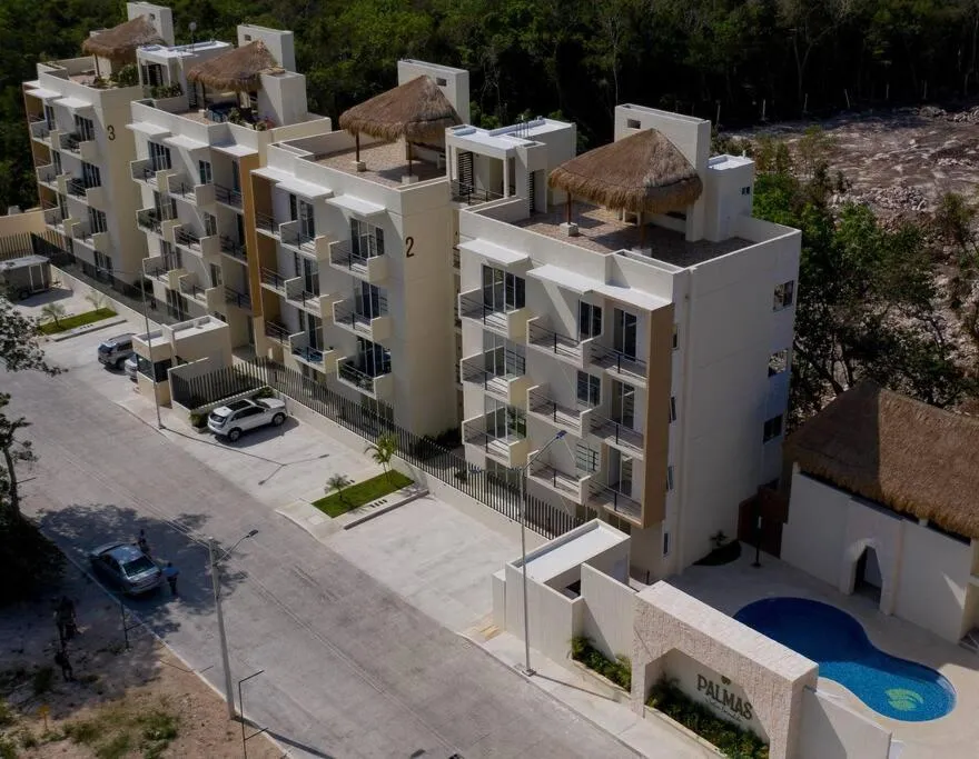 Neighbourhood in Frida's Rooftop