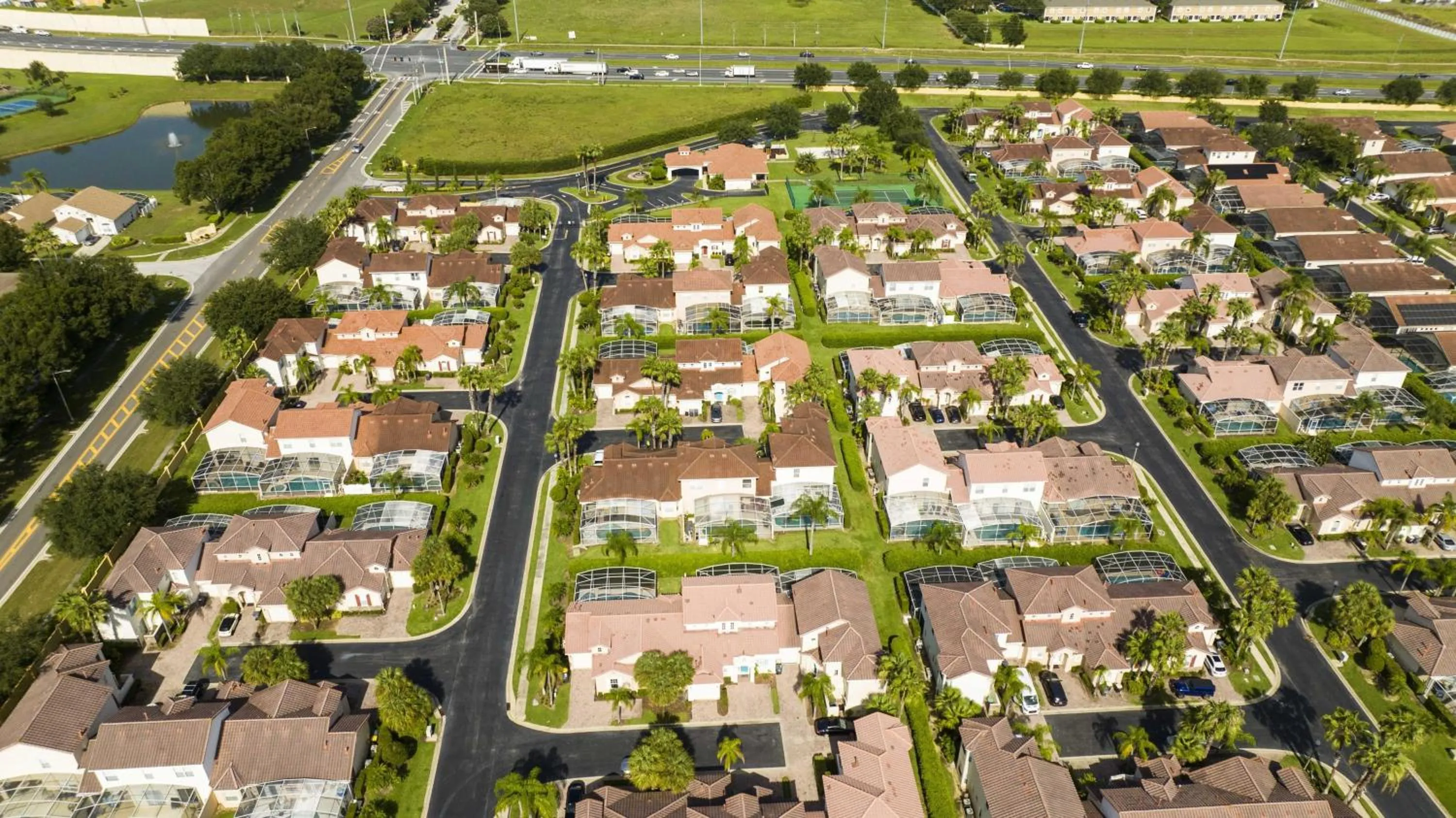 Marvelous 4Bd Close to Disney w Pool at 313 Tuscan Hills