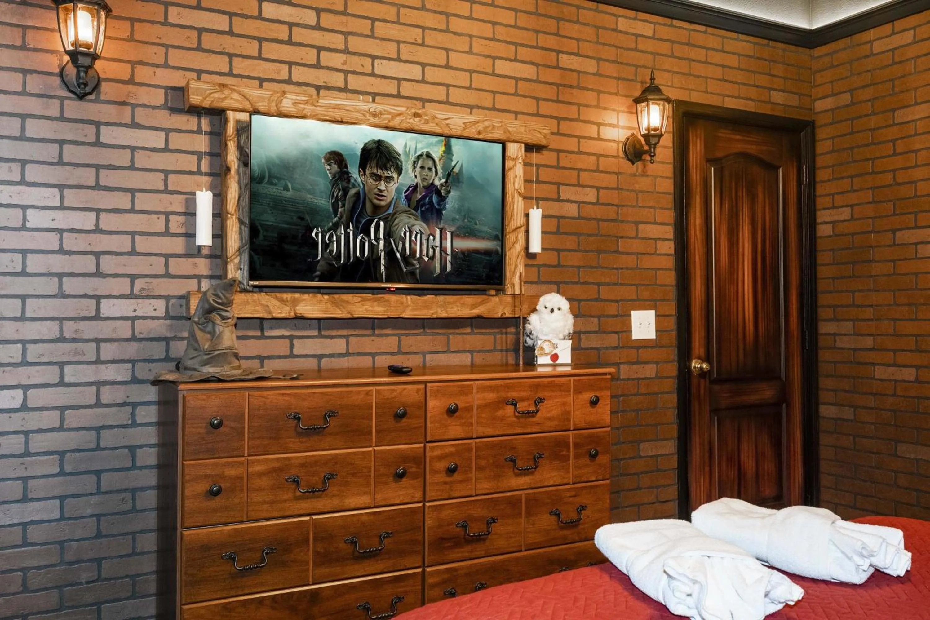 Bed in Marvelous 4Bd Close to Disney w Pool at 313 Tuscan Hills