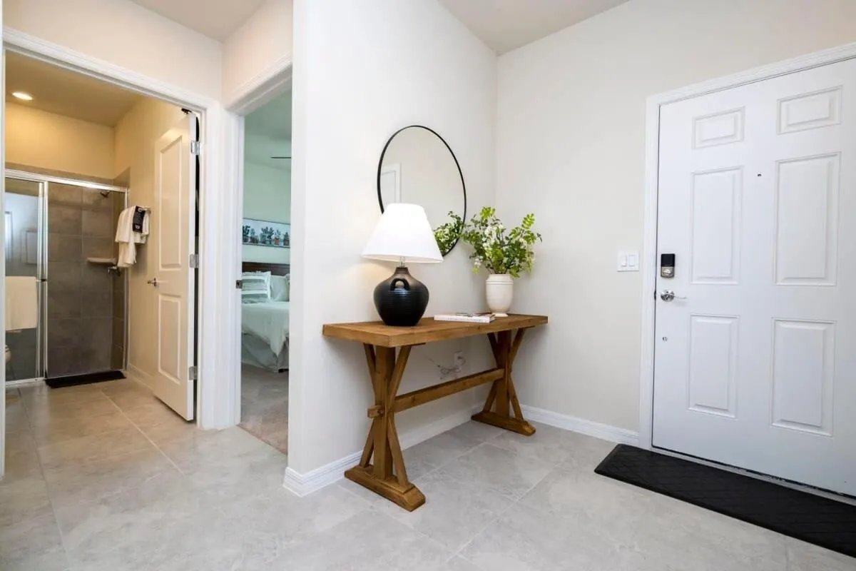 Stunning 5Bd w Pool at Windsor Island Resort 3814