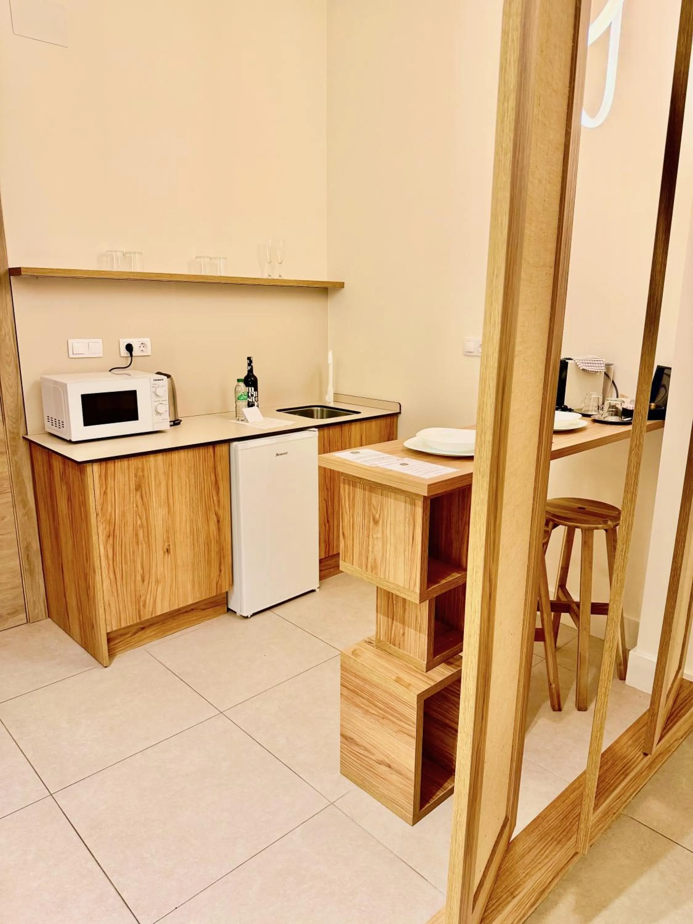 microwave in Reina Victoria Velázquez