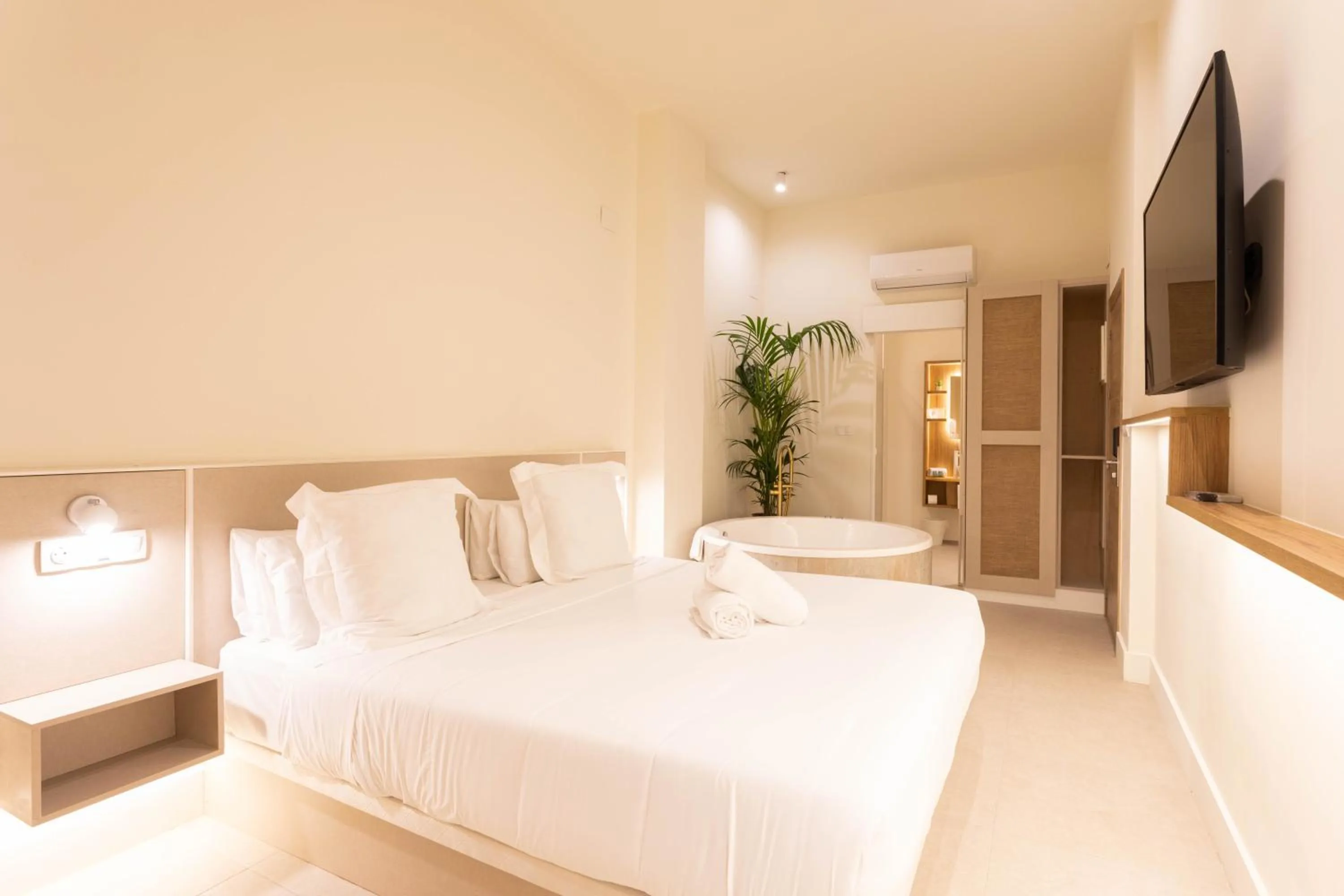 Bed in Reina Victoria Velázquez