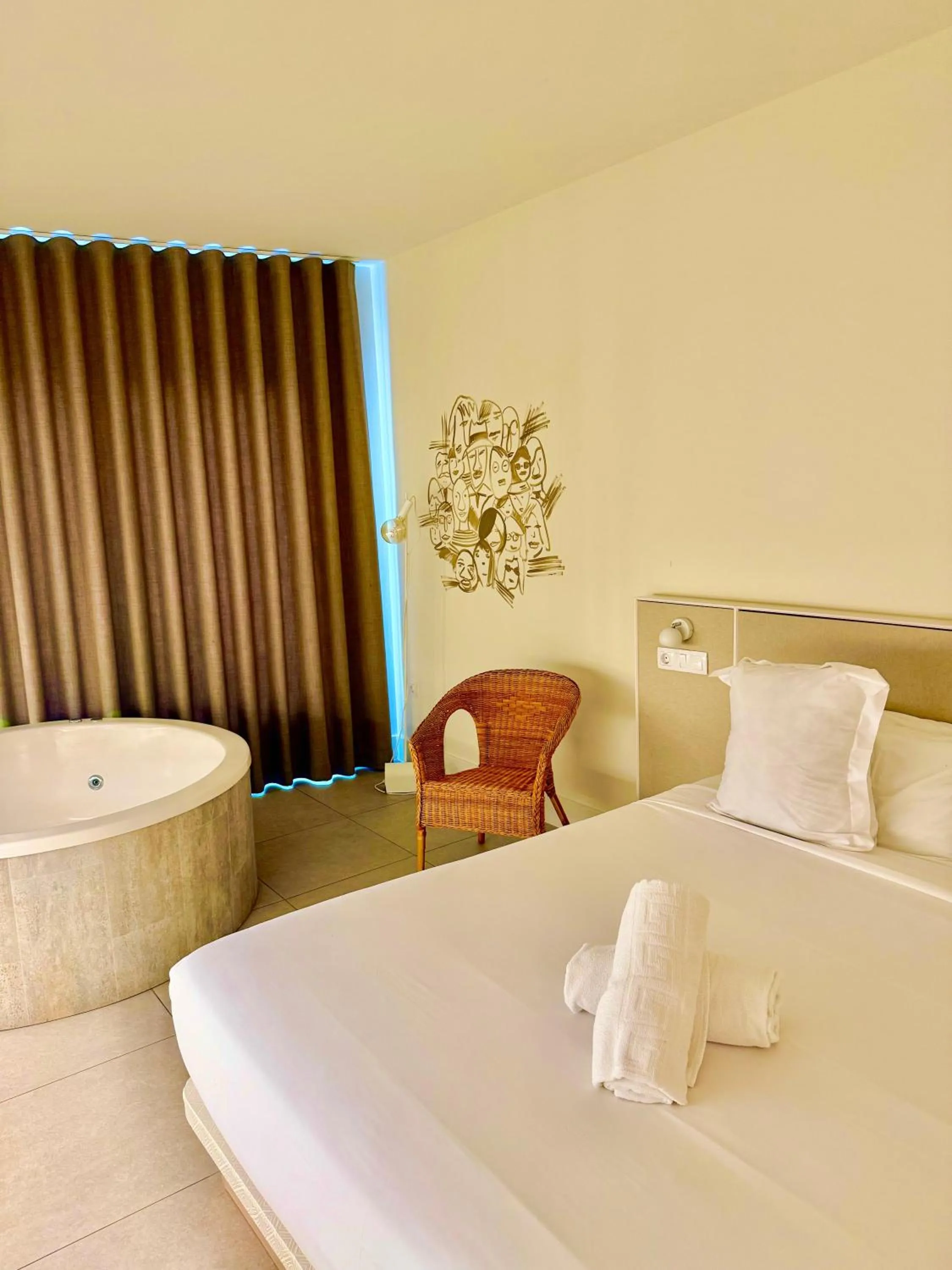 Bed in Reina Victoria Velázquez