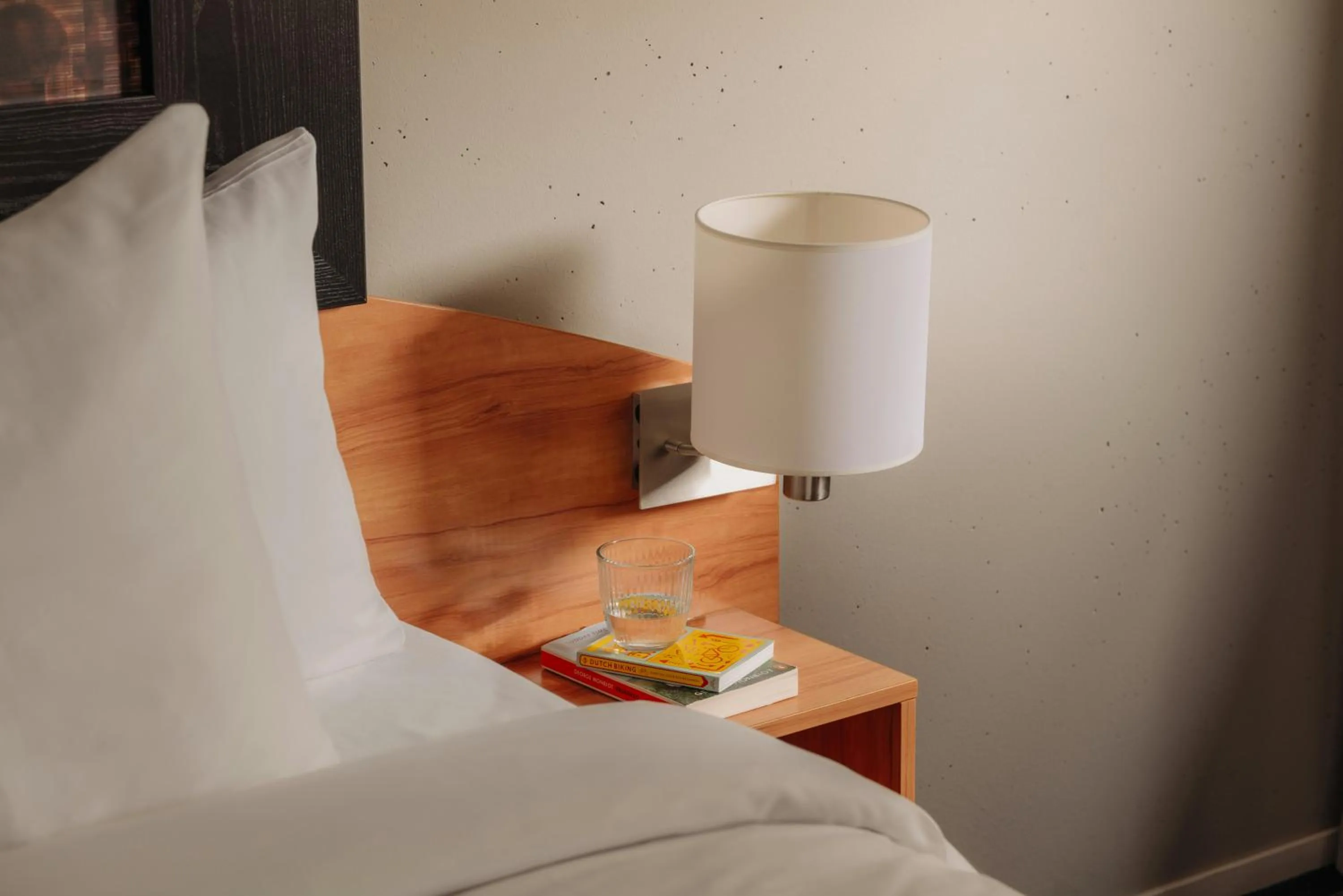 Photo of the whole room, Bed in Leonardo Hotel Groningen City Center