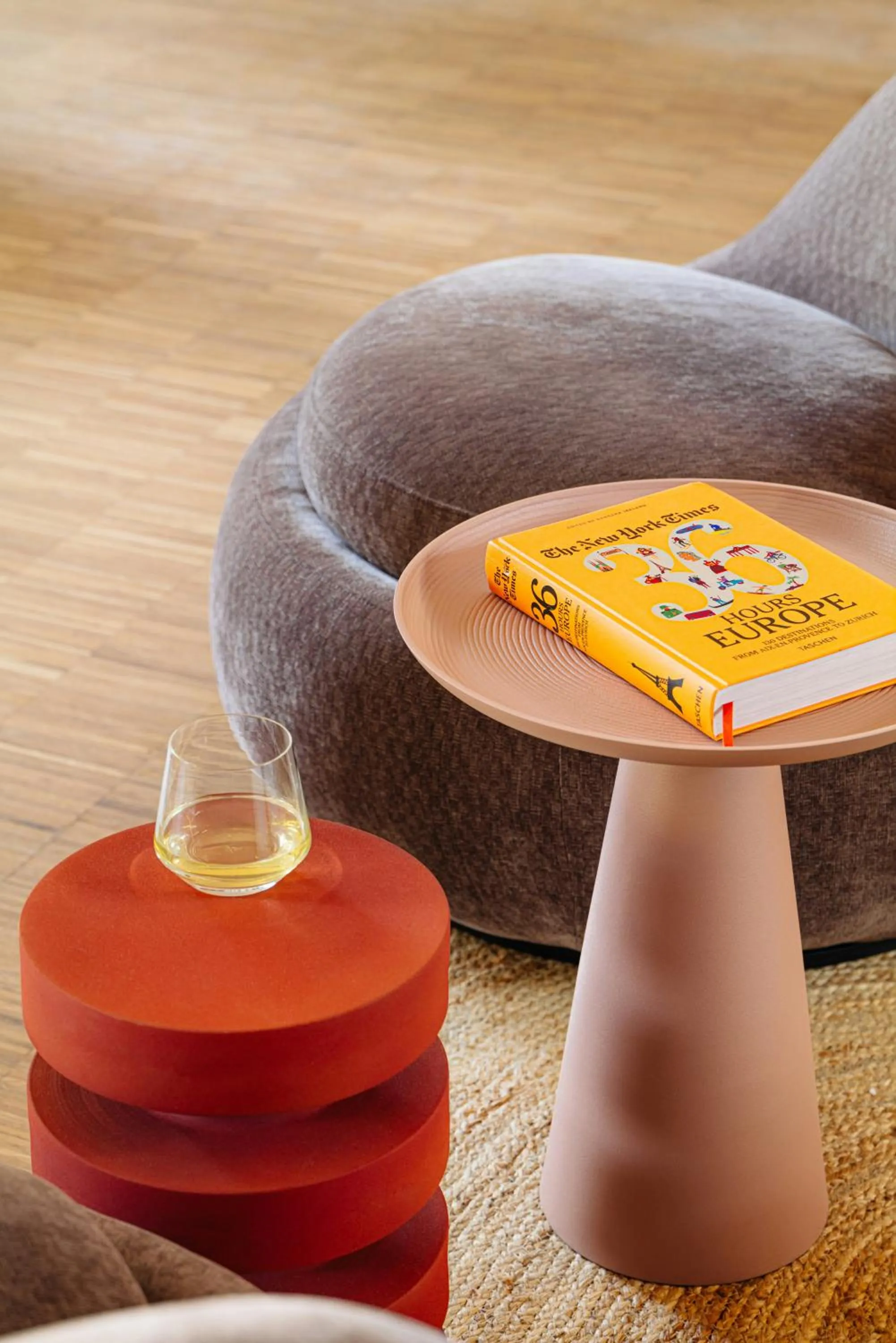 Lobby or reception in Leonardo Hotel Groningen City Center