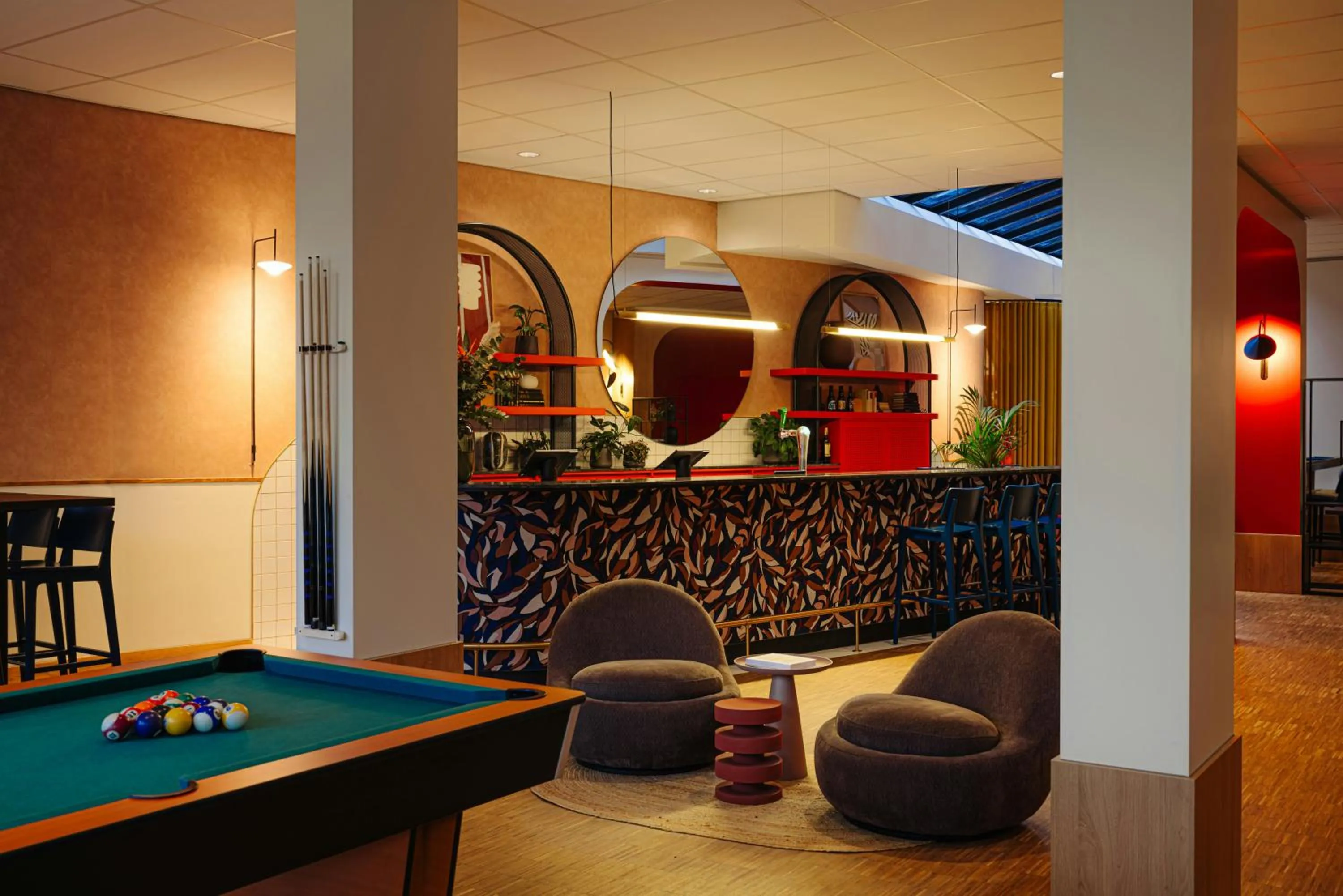 Lobby or reception in Leonardo Hotel Groningen City Center