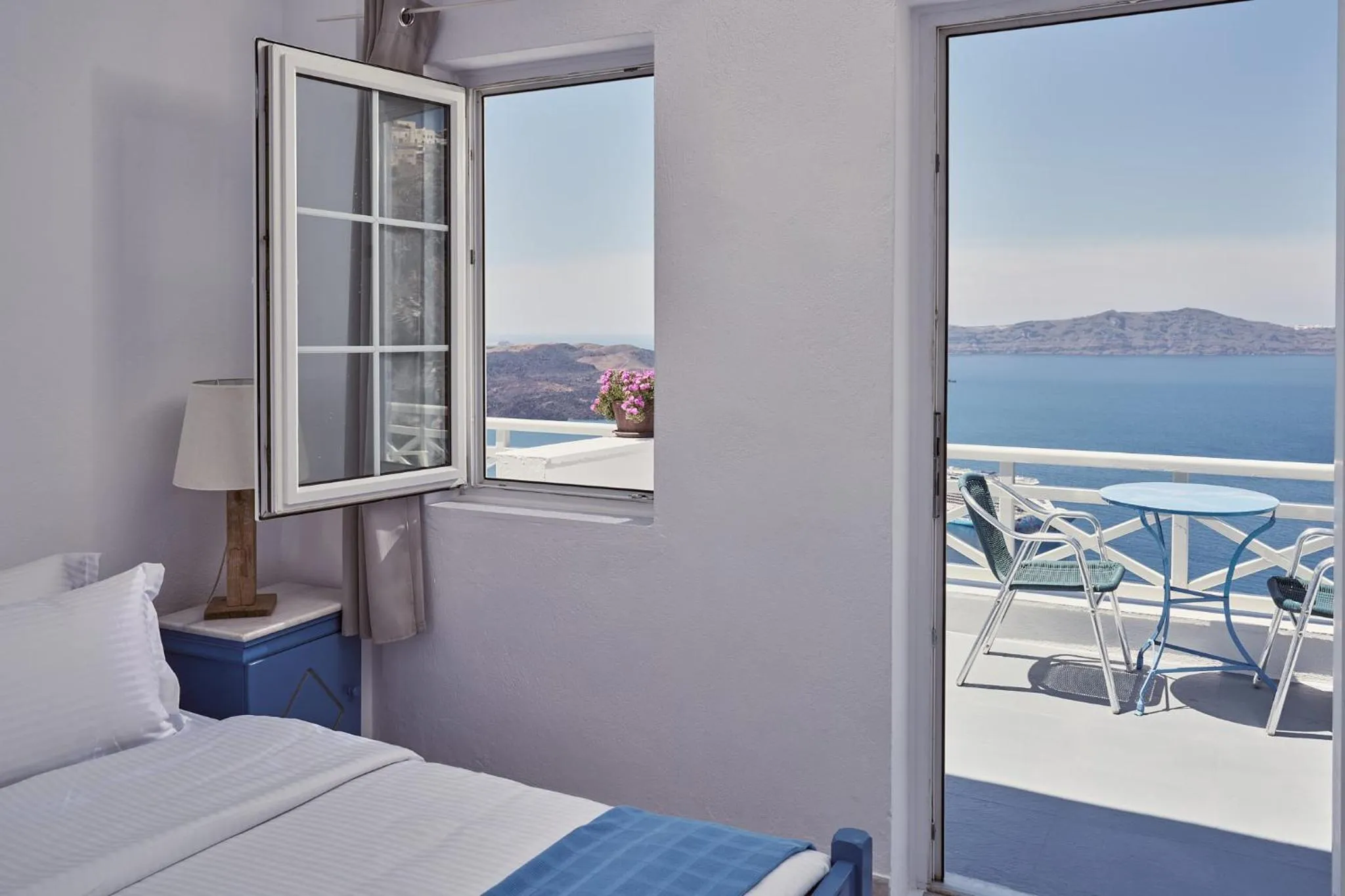 Bed in Amphitheater Cave Houses