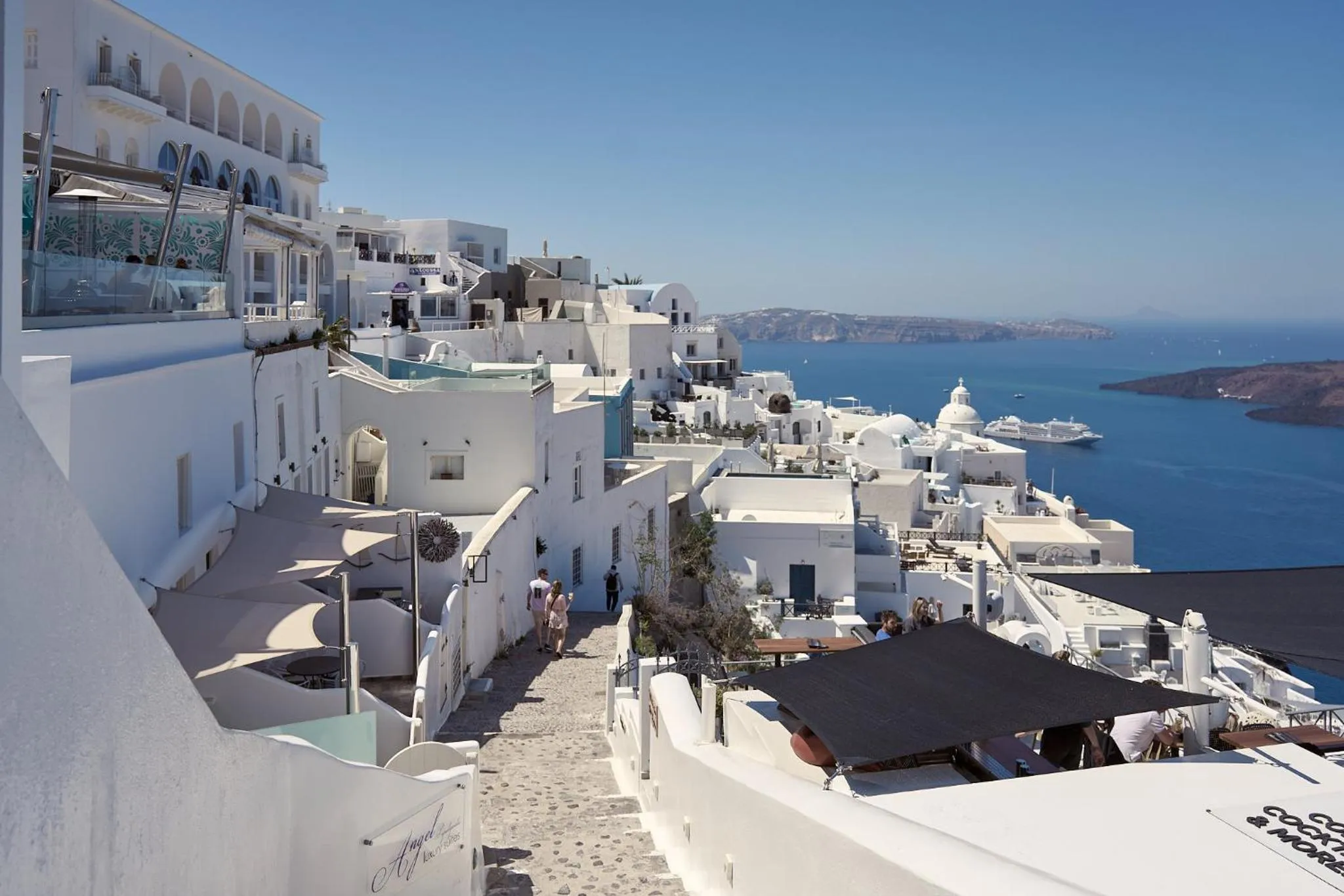 Nearby landmark in Amphitheater Cave Houses