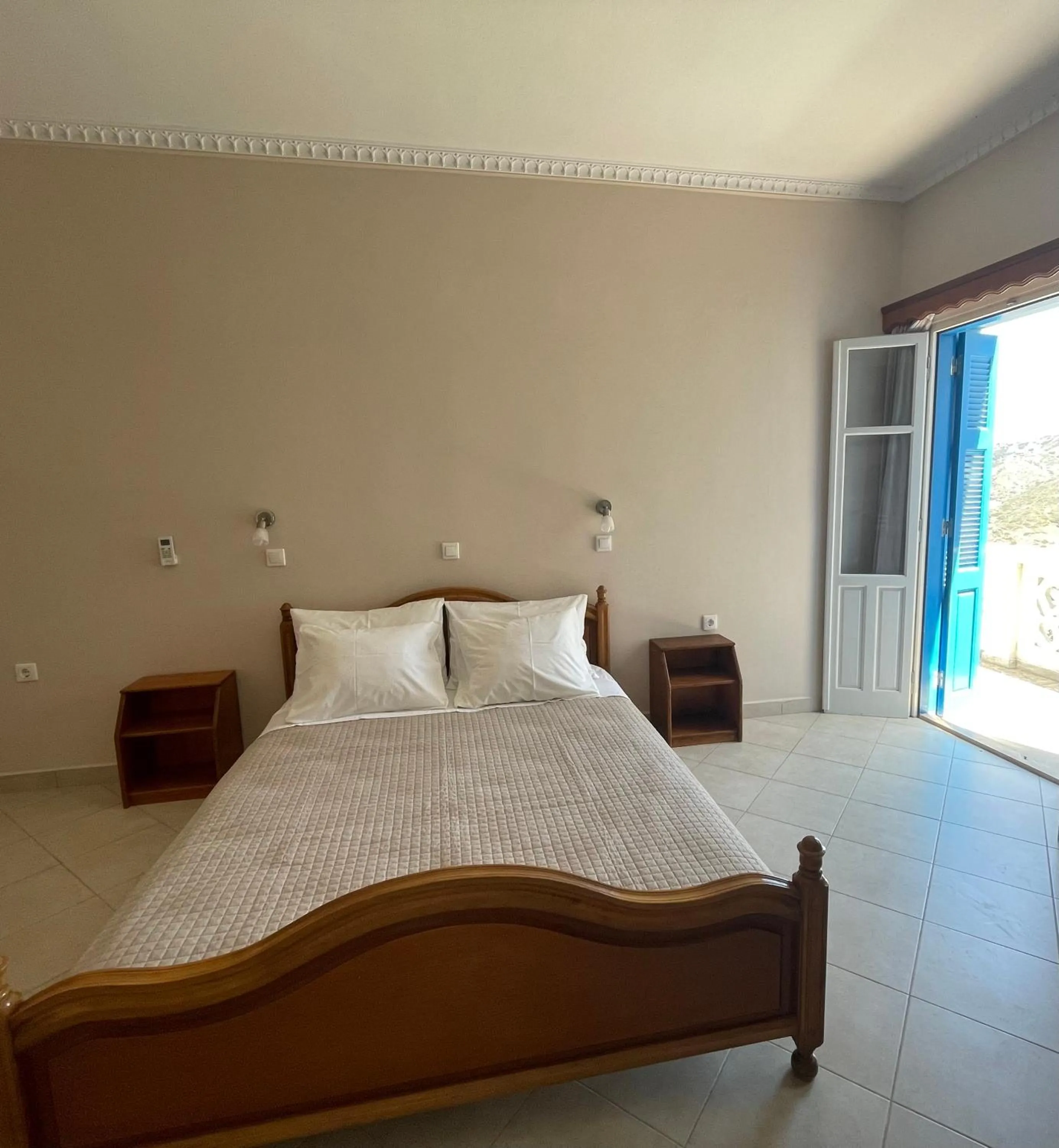 Bed in Hotel THE OLIVE TREE