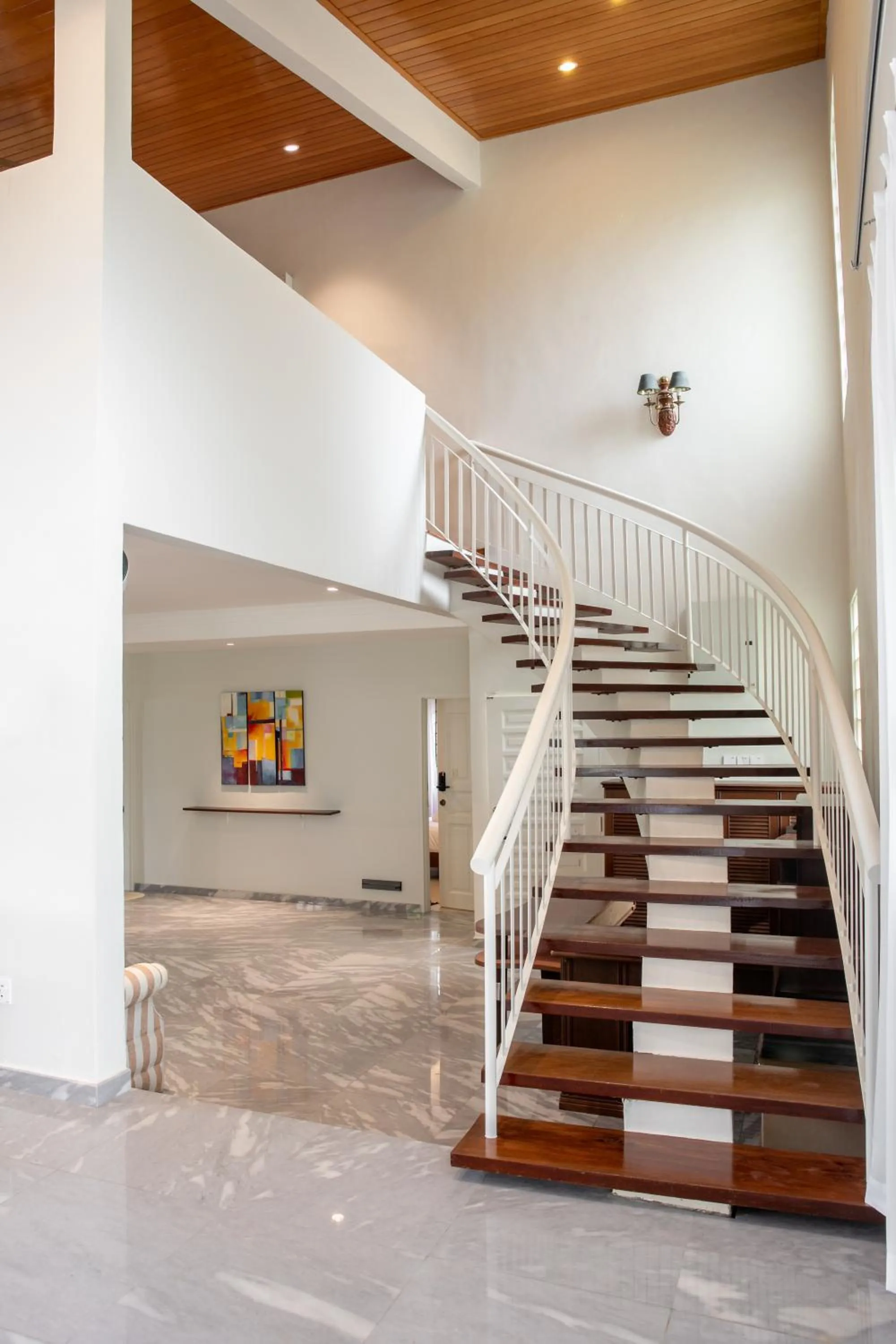 Living room in Kontor Mansion - 3 mins to Teluk Chempedak Beach & Private Pool