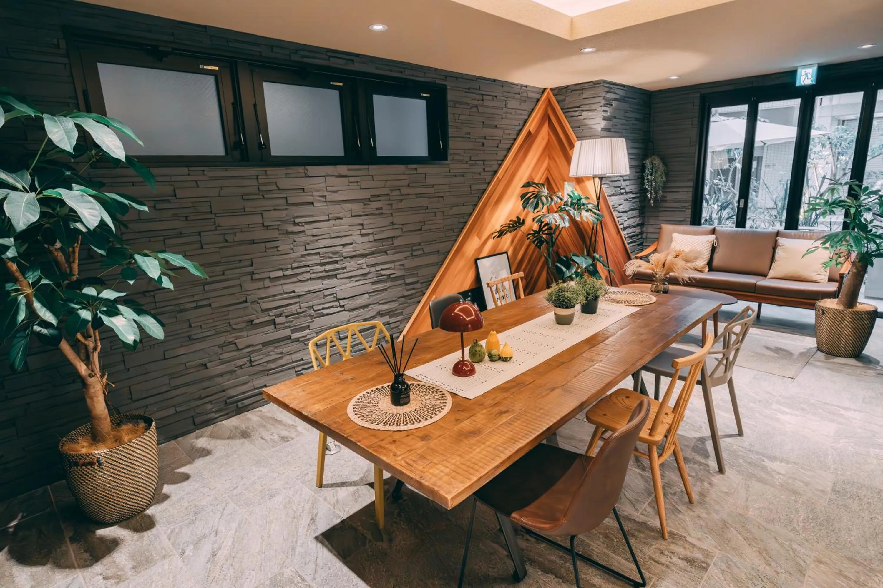 Day in R Hotel Honmachi