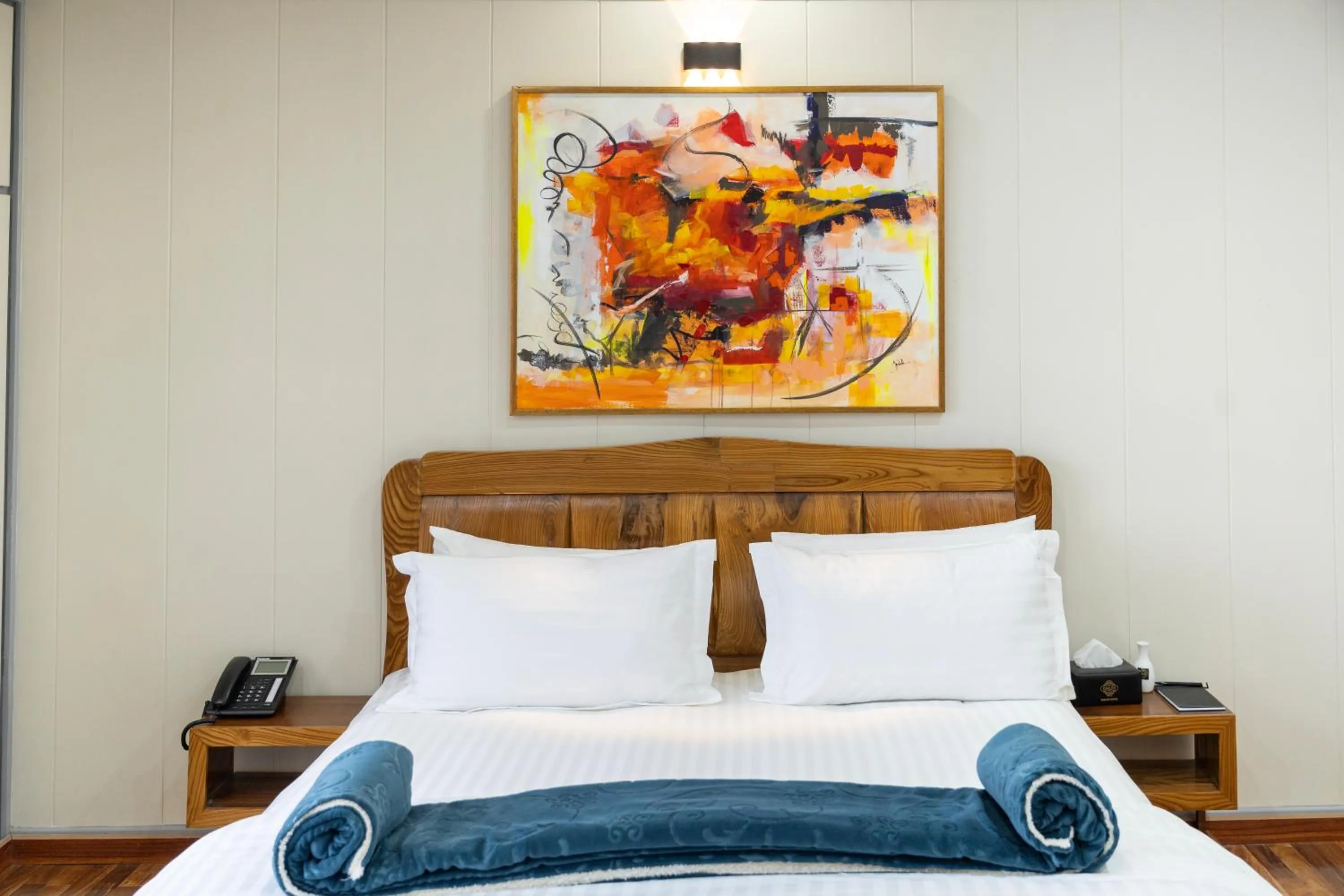 Bedroom, Bed in Dirleh Hotel