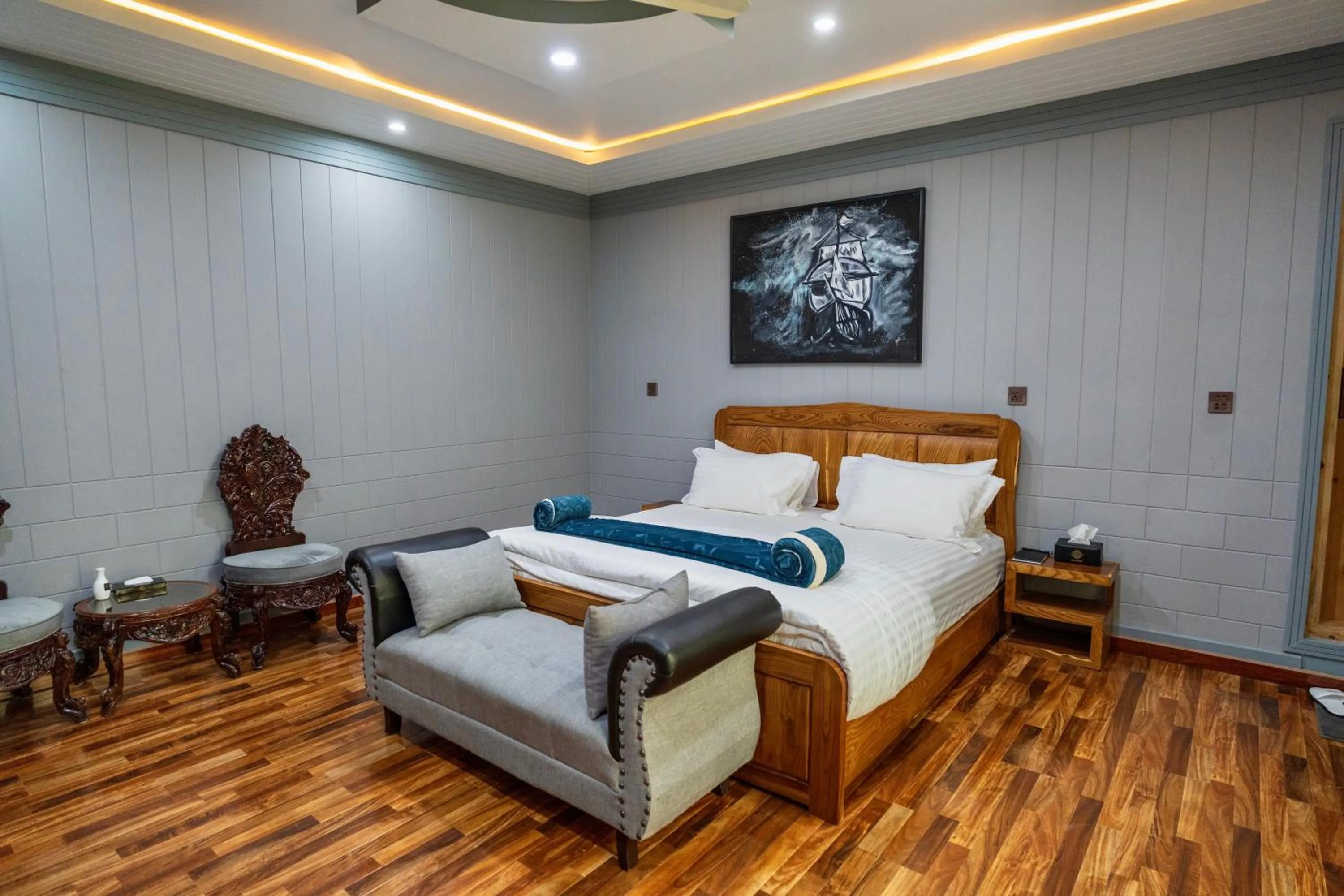 Bedroom, Bed in Dirleh Hotel