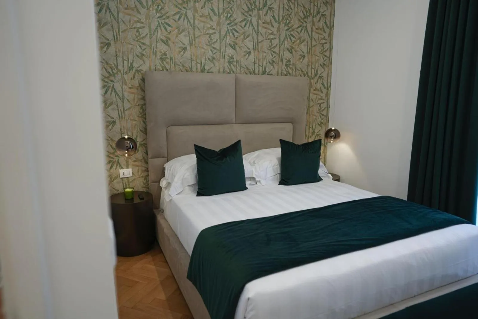 Bed in Màs Boutique Hotel Rome