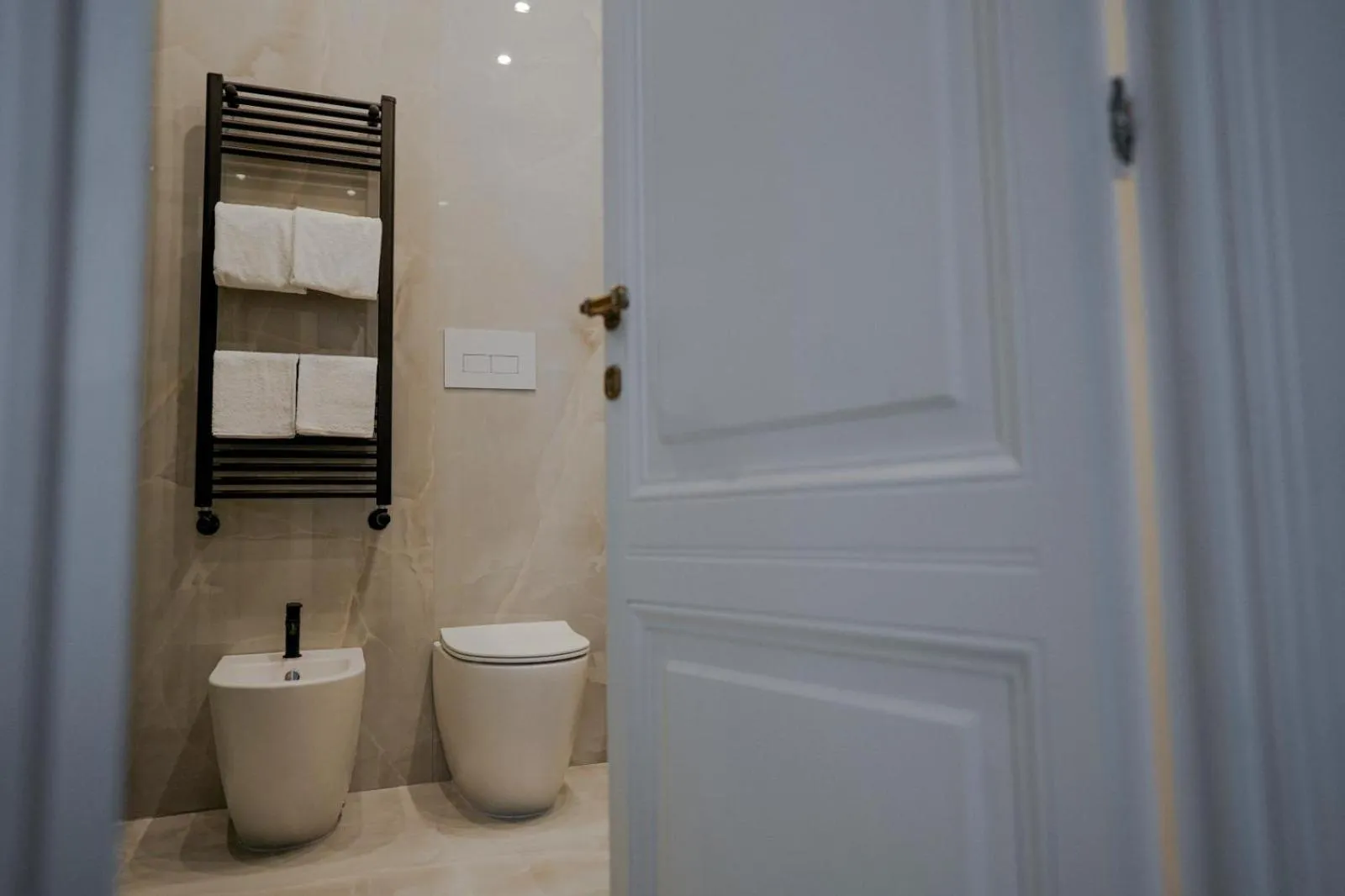 Toilet in Màs Boutique Hotel Rome