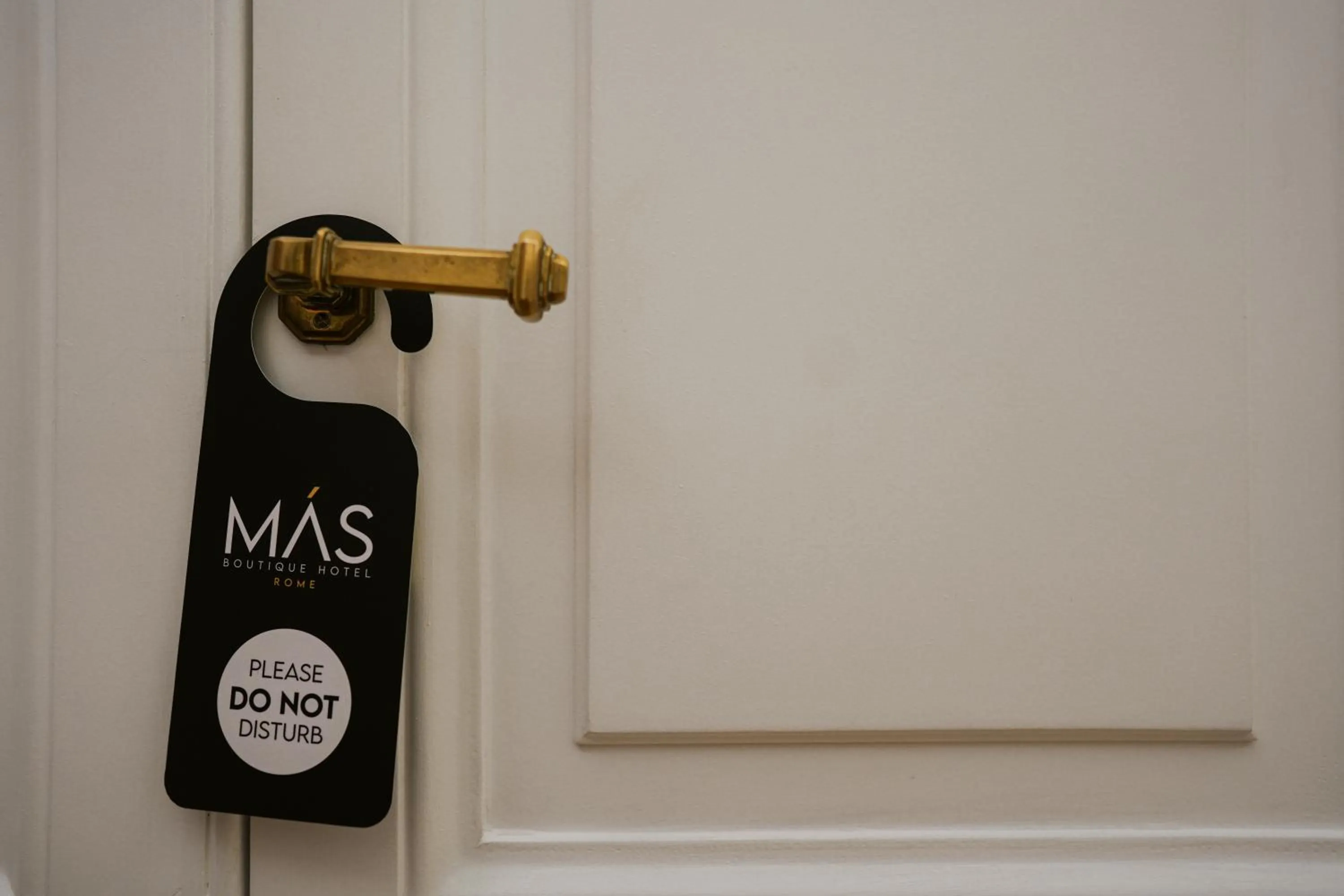 Logo/Certificate/Sign in Màs Boutique Hotel Rome