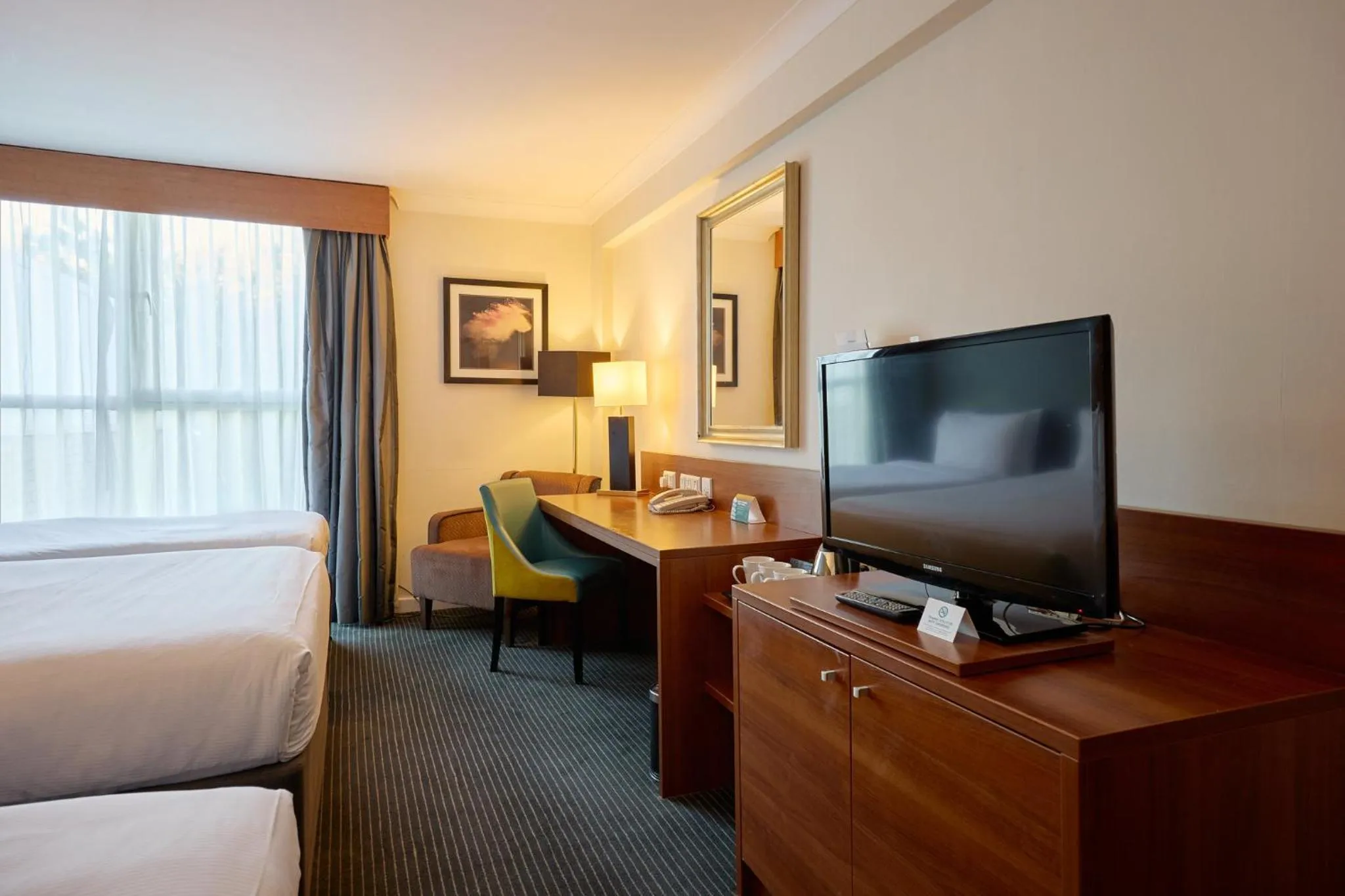 Photo of the whole room, Bed in Holiday Inn Newcastle Gosforth Park by IHG