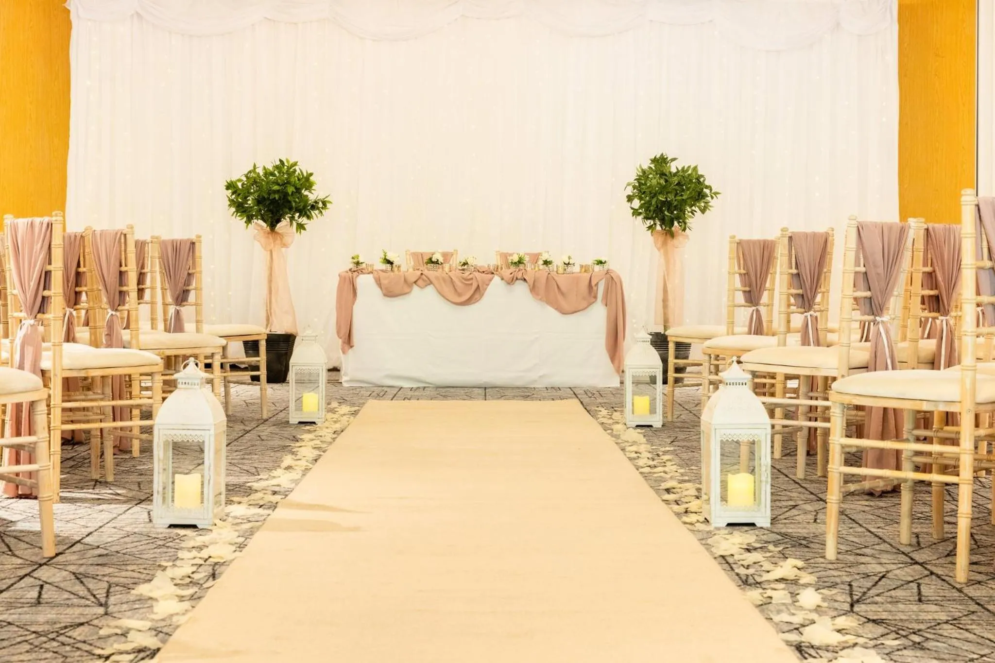 Meeting/conference room in Holiday Inn Newcastle Gosforth Park by IHG