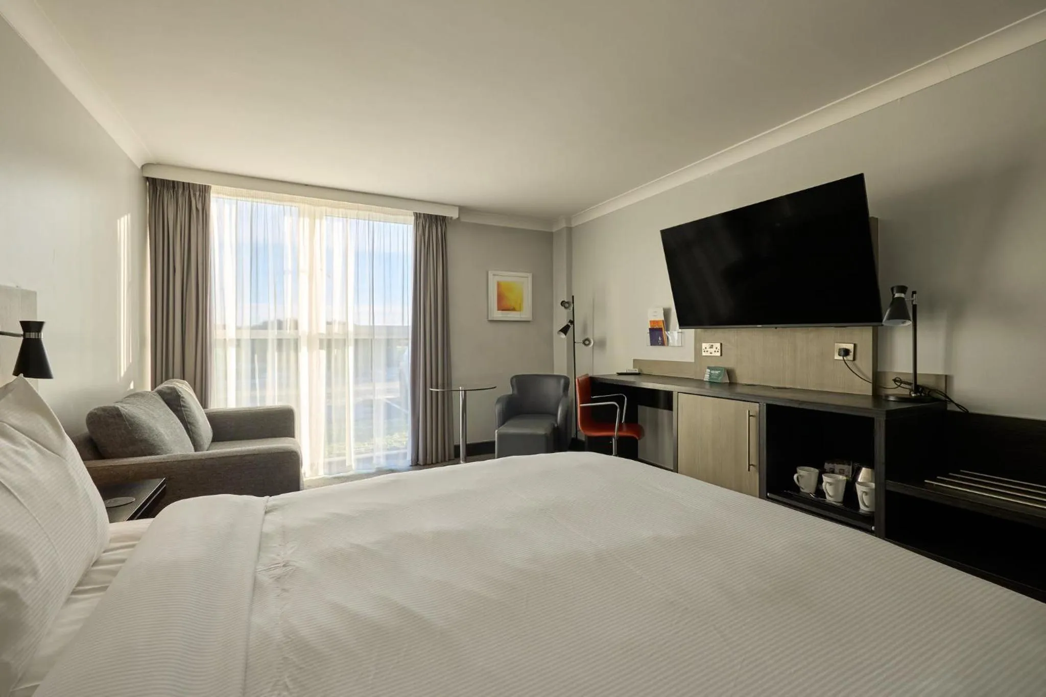 Photo of the whole room, Bed in Holiday Inn Newcastle Gosforth Park by IHG