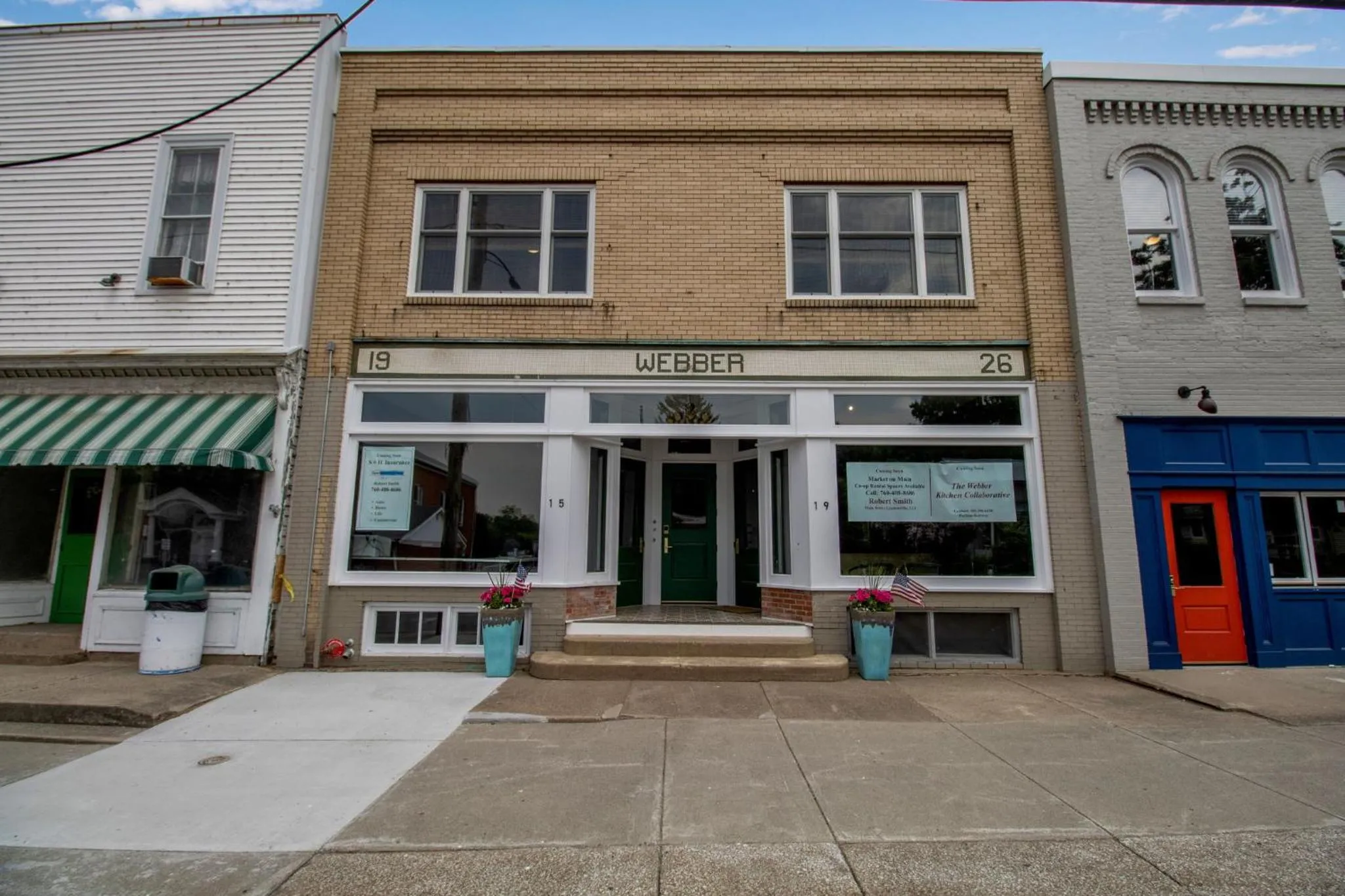 Facade/entrance in Webber Hotel