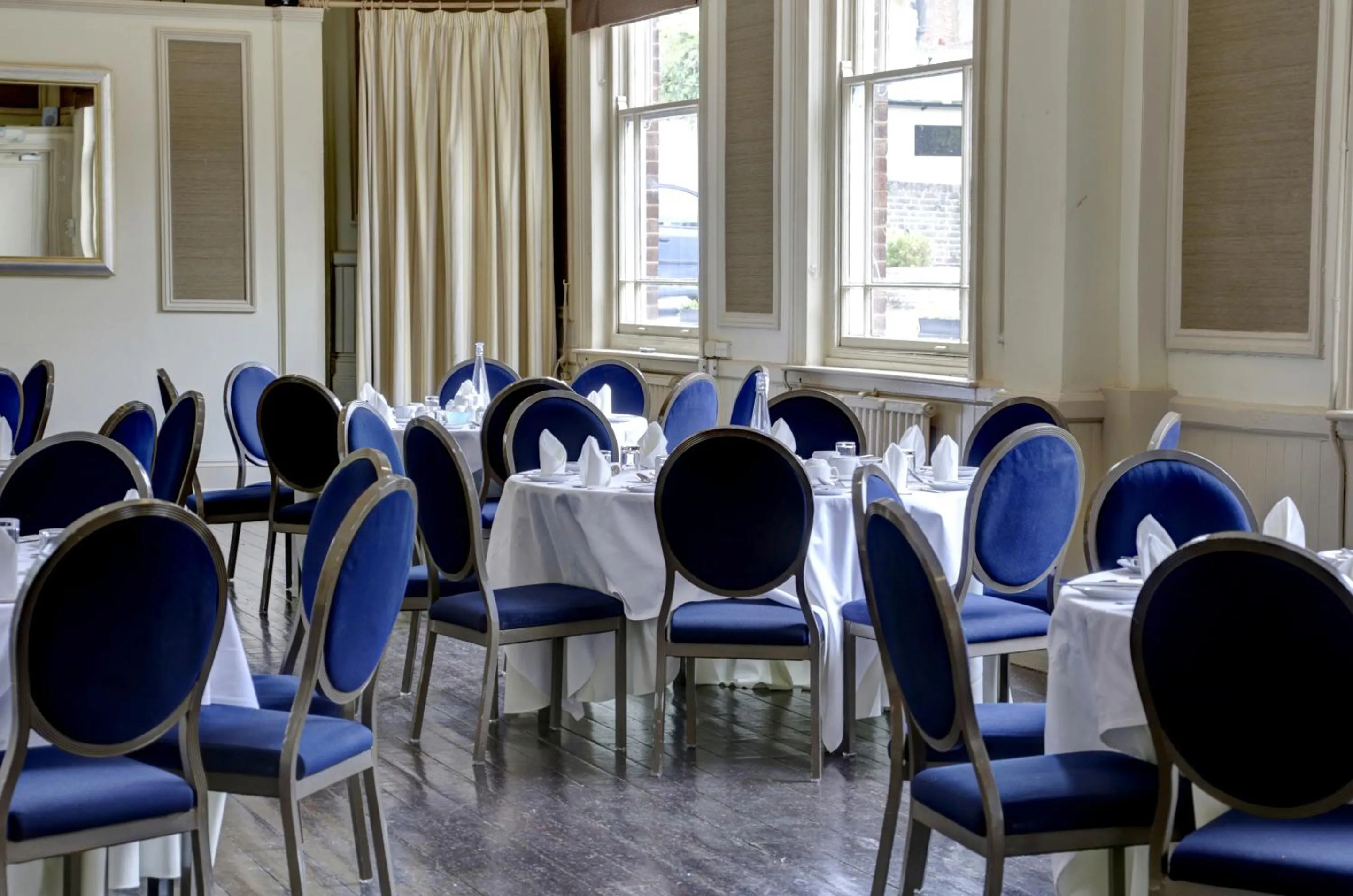 Meeting/conference room in Rose & Crown Hotel Tonbridge By Uno