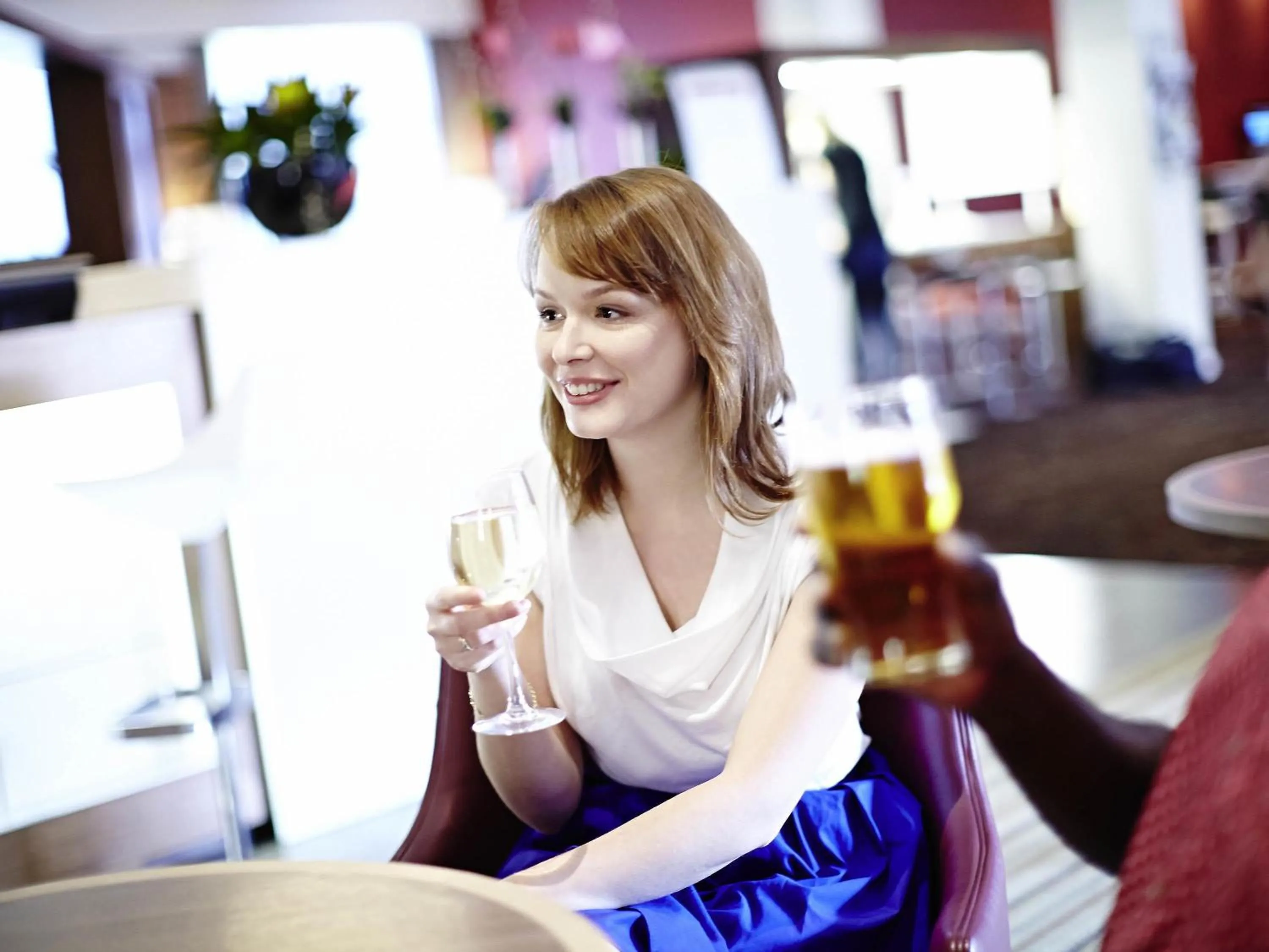Lounge or bar in Novotel Newcastle Airport